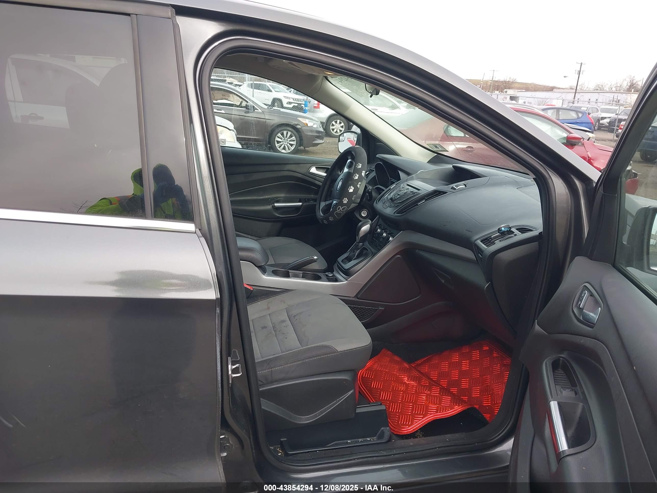FORD ESCAPE image 5