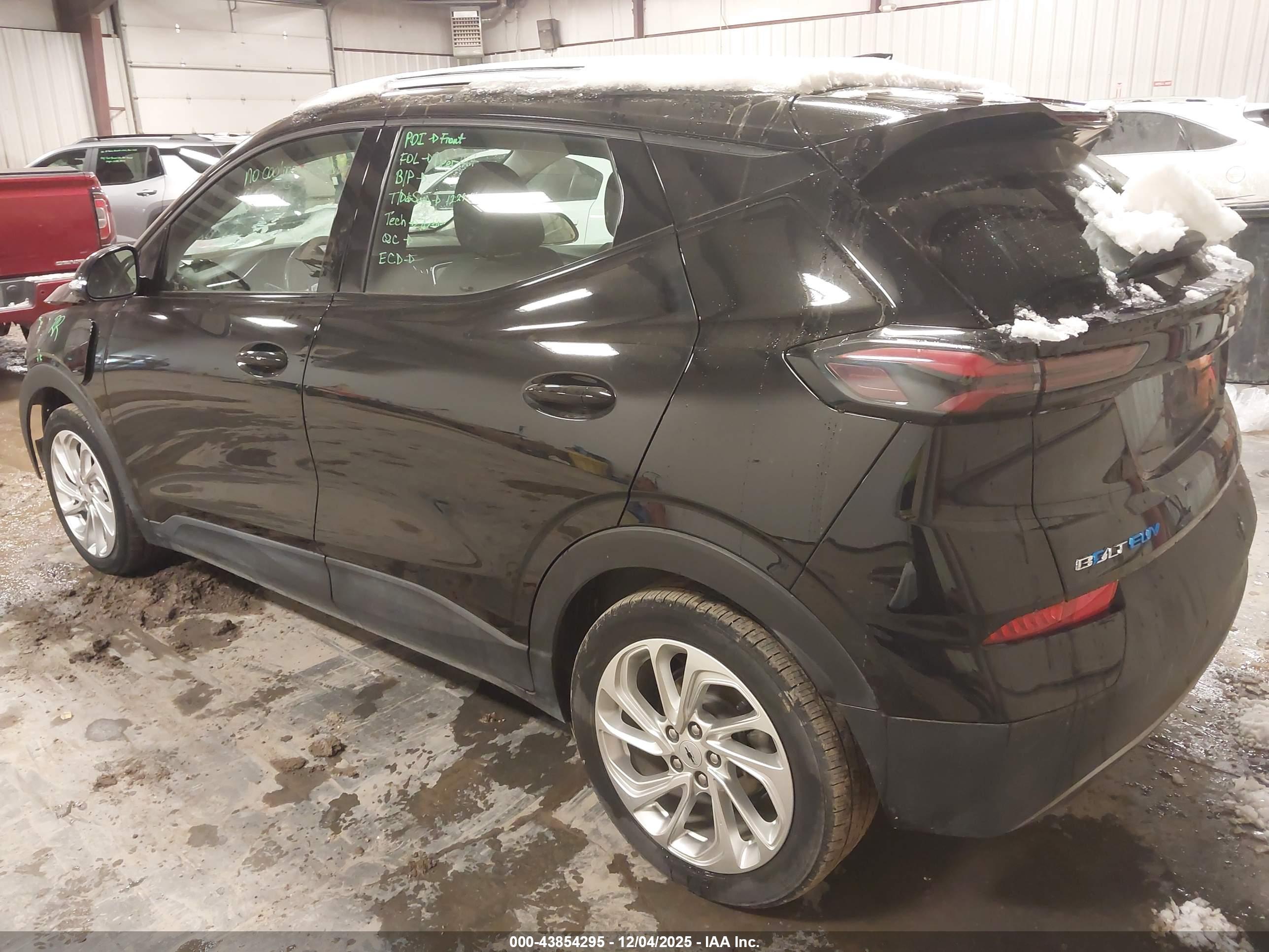 CHEVROLET BOLT image 3