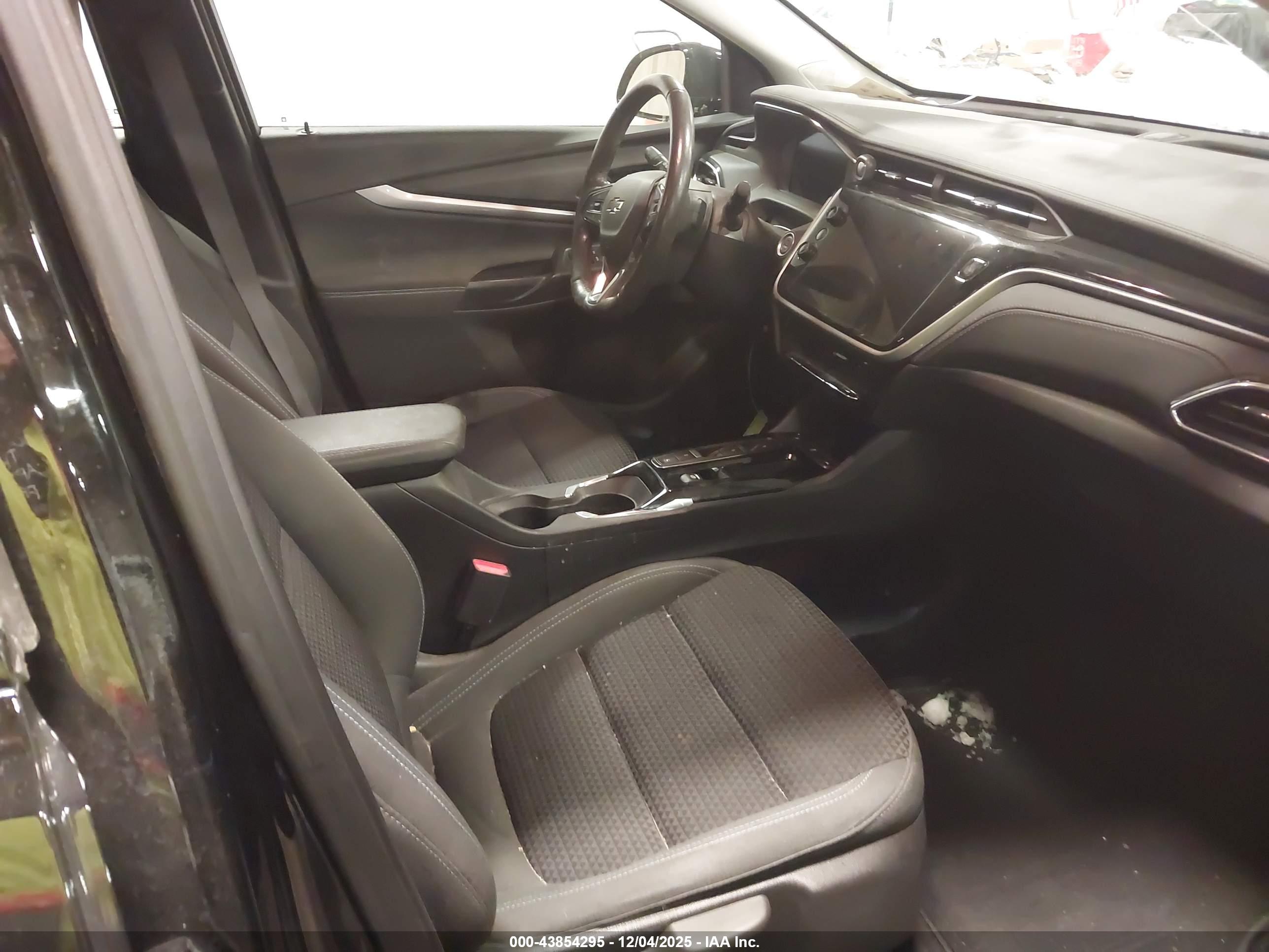CHEVROLET BOLT image 5