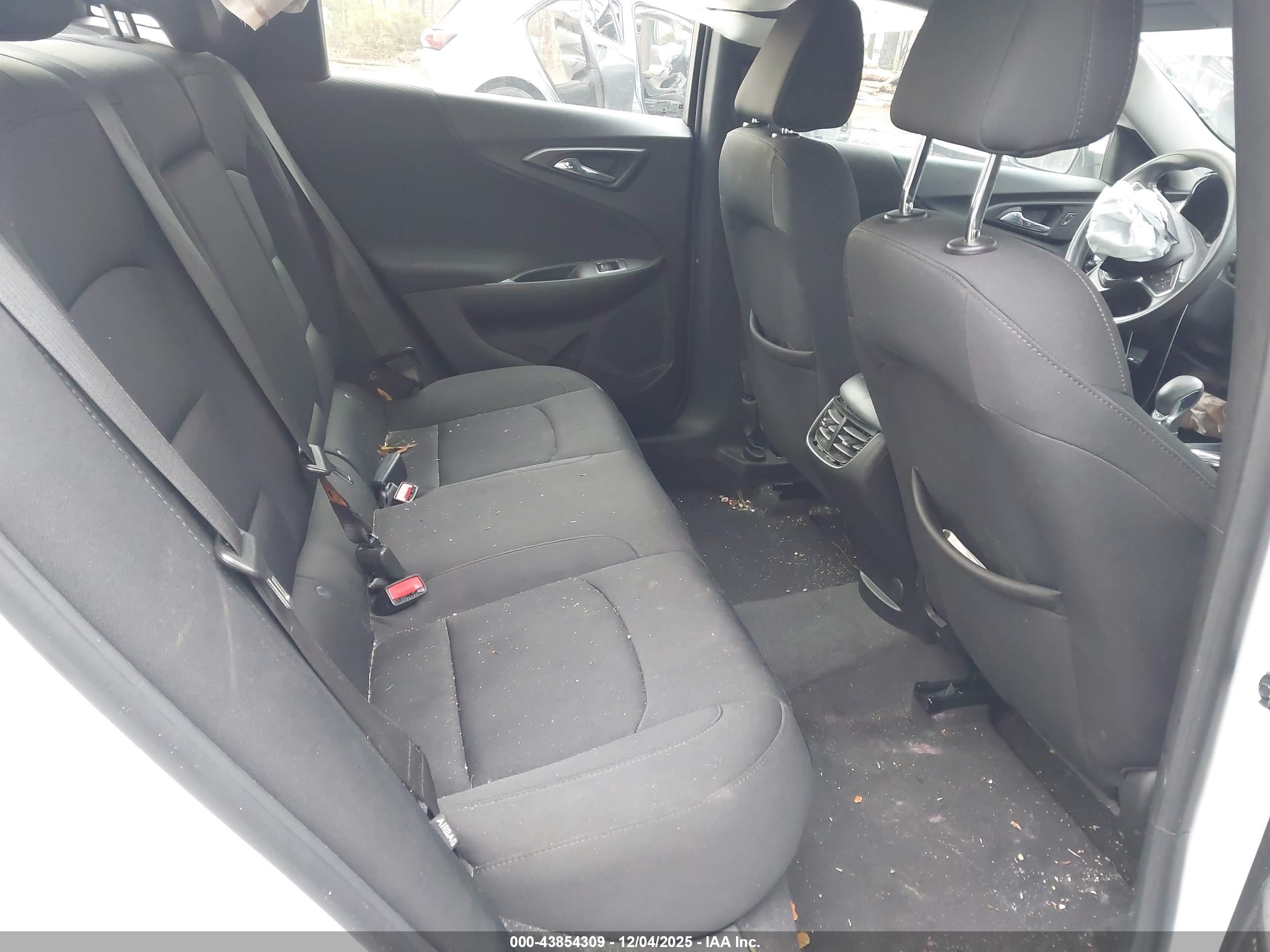 CHEVROLET MALIBU image 8