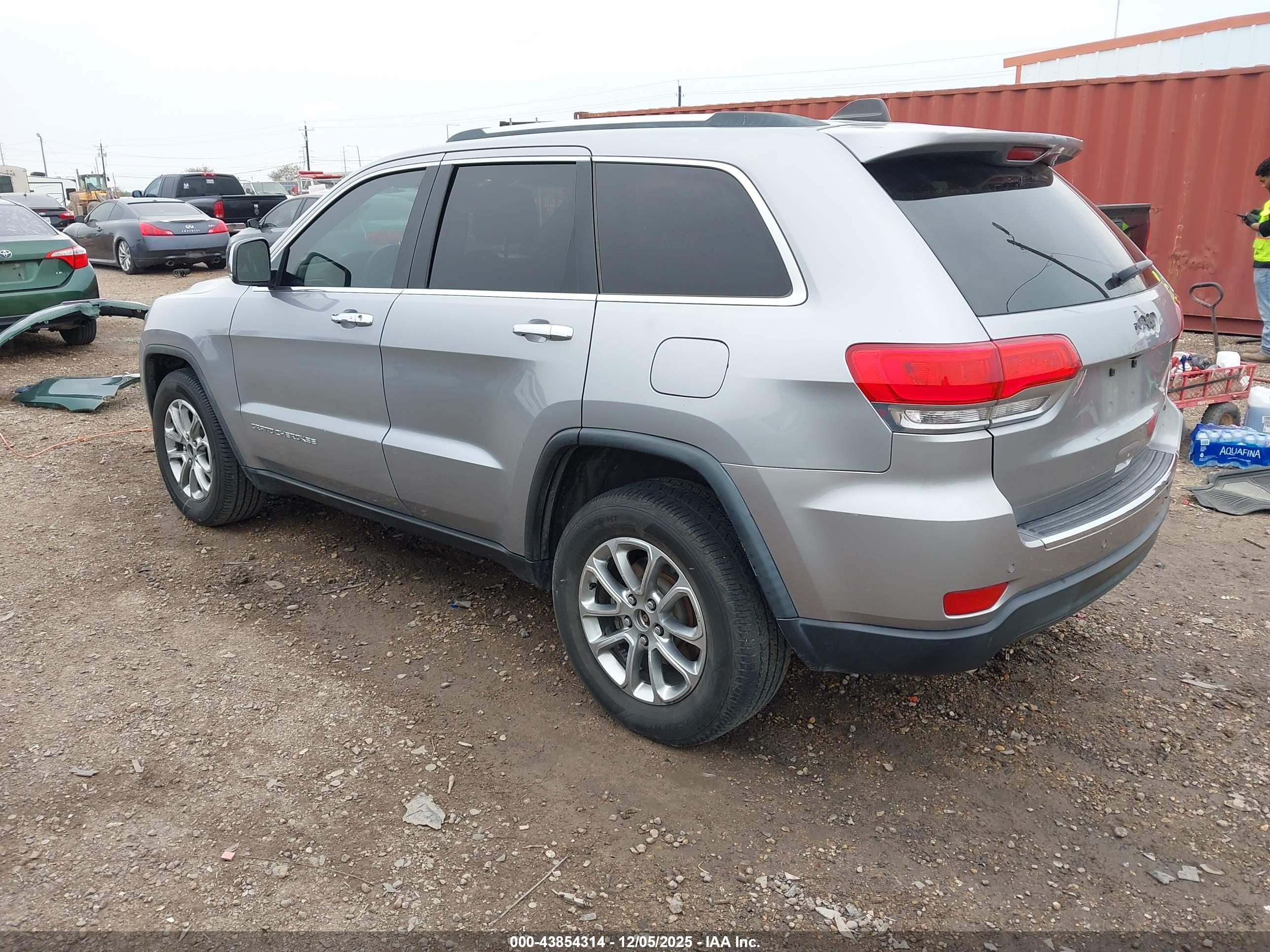 JEEP GRAND image 3