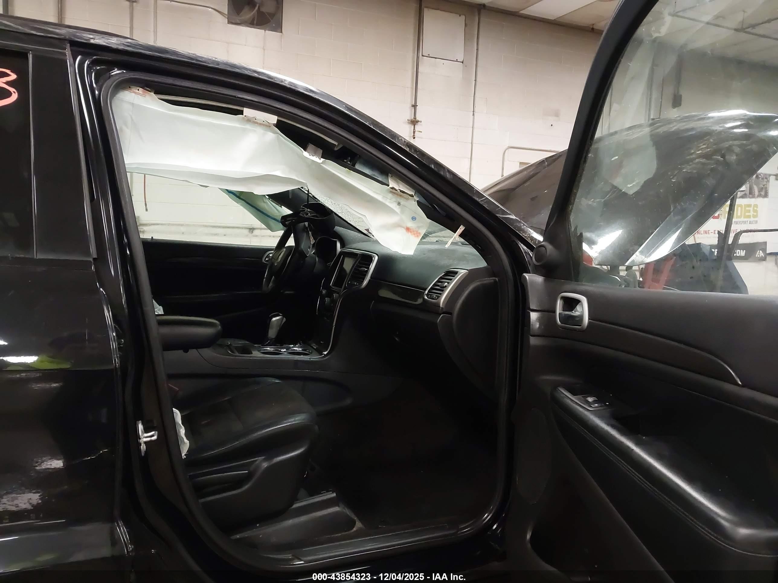 JEEP GRAND image 5