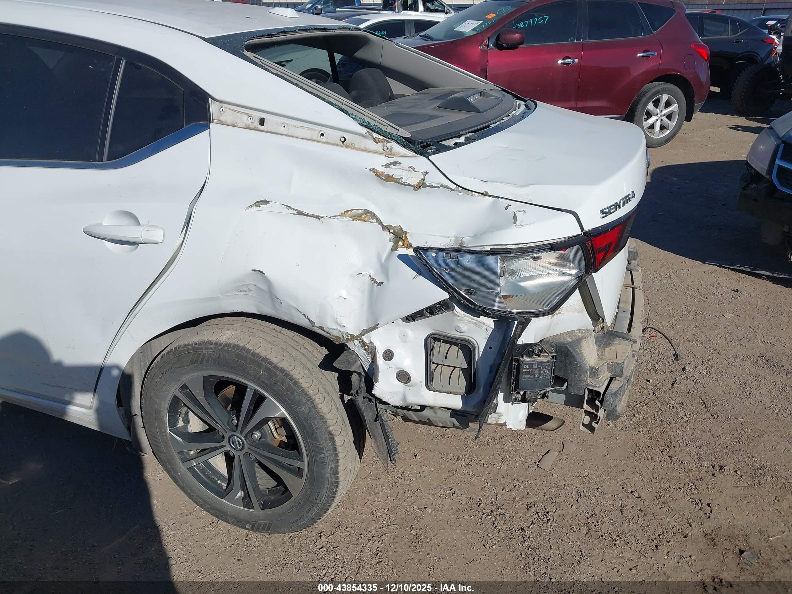 NISSAN SENTRA image 6