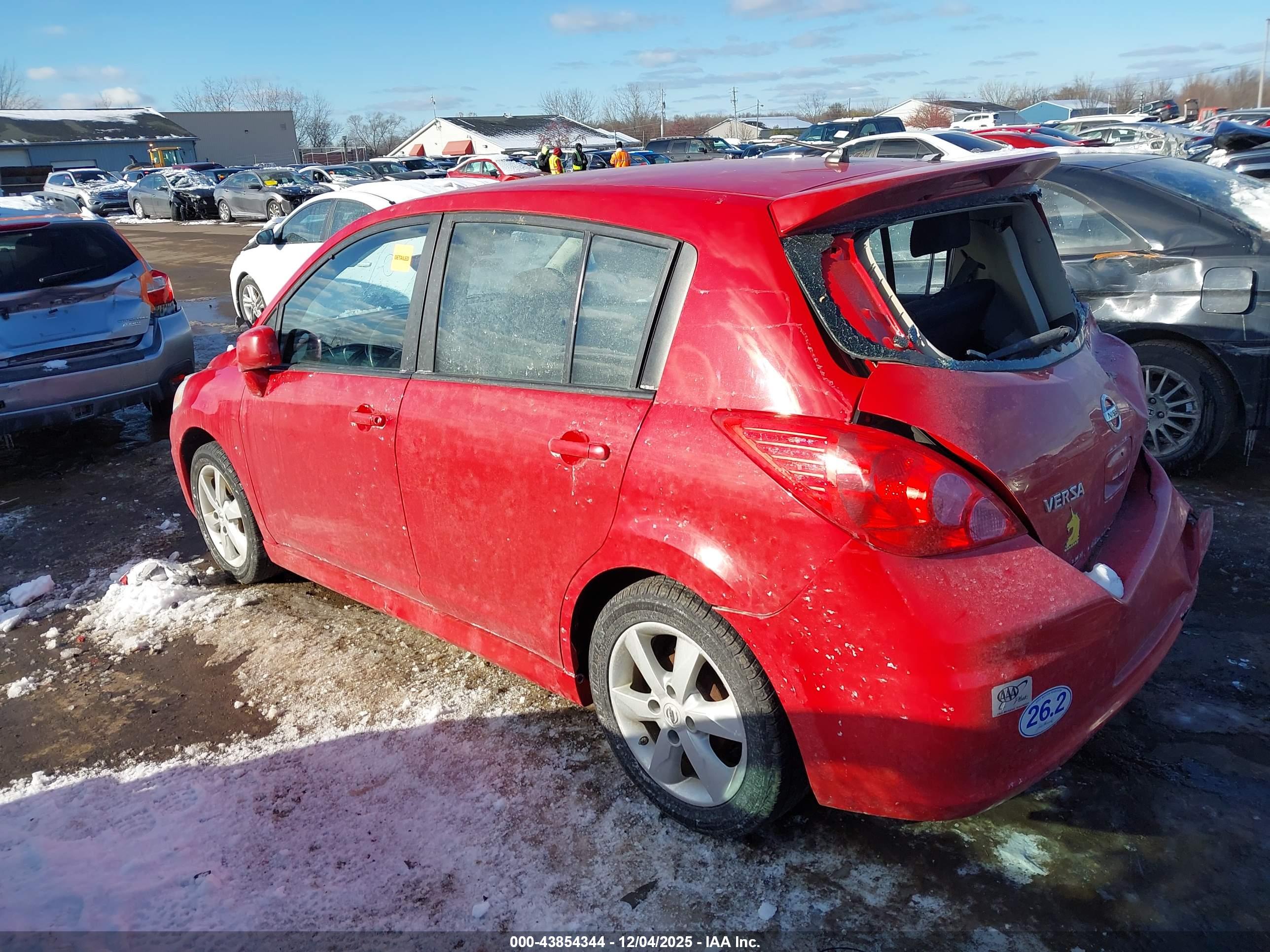 NISSAN VERSA image 3
