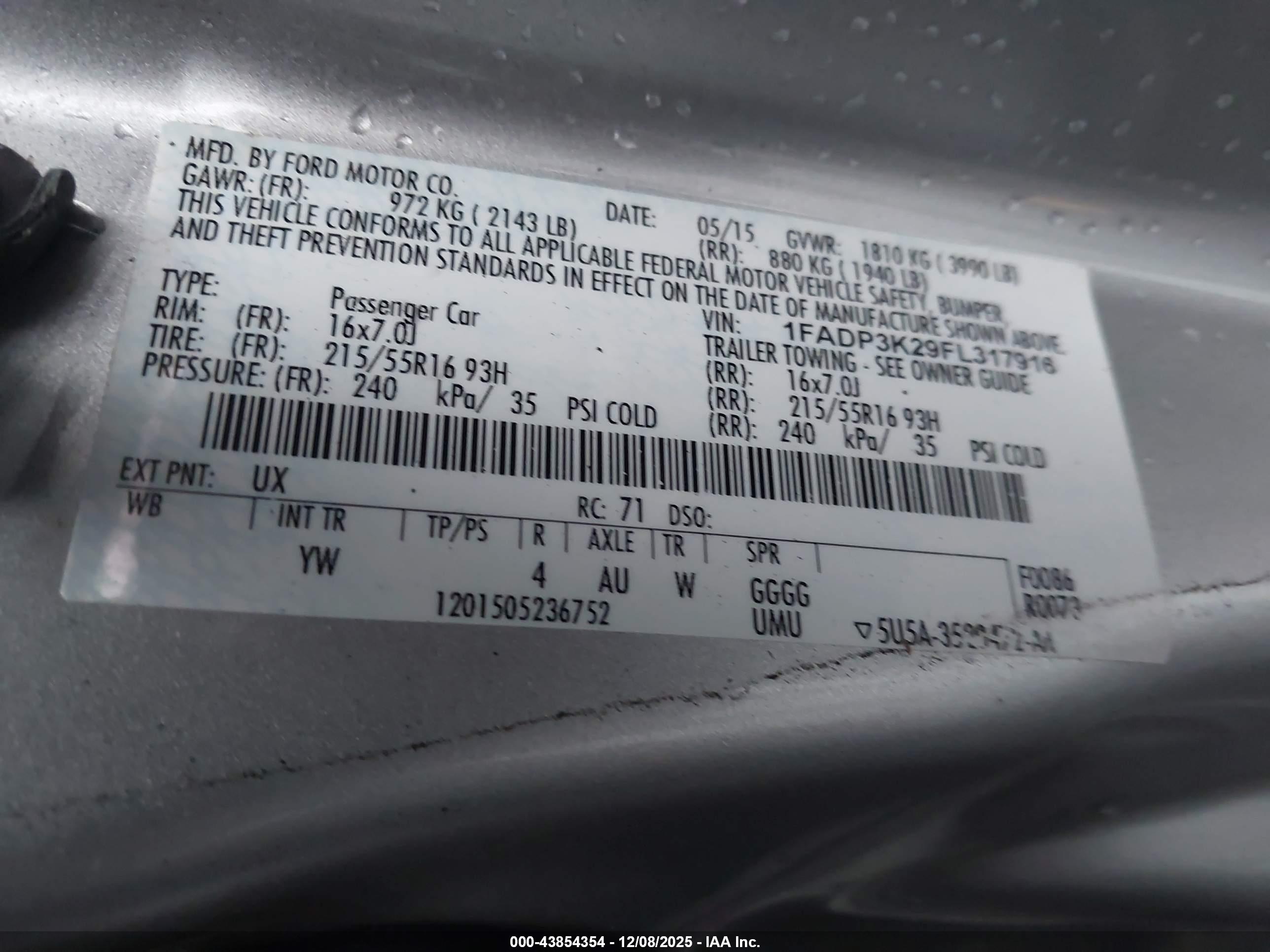 FORD FOCUS image 9