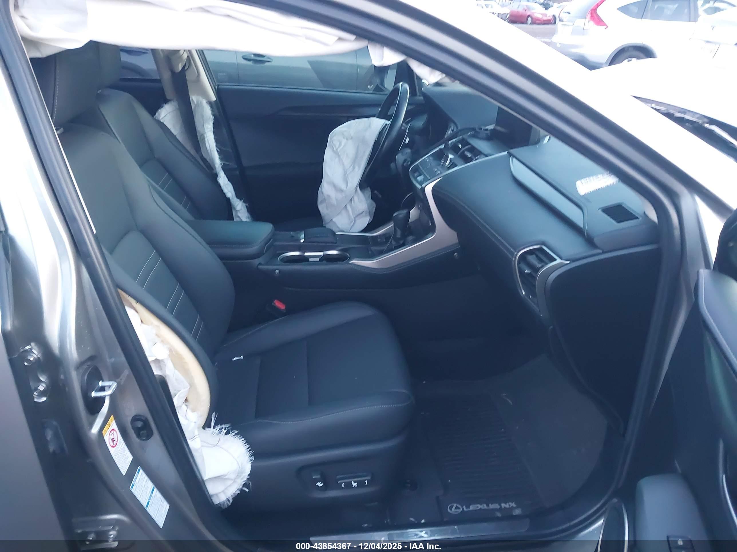 LEXUS NX image 5