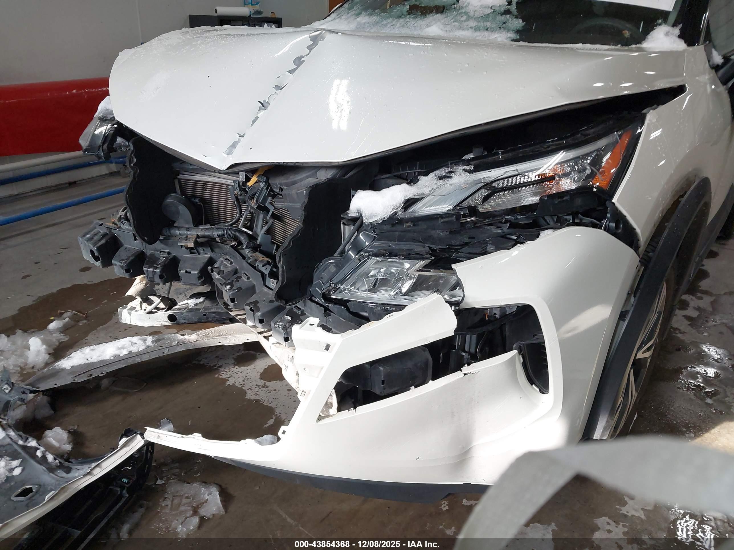 NISSAN ROGUE image 6