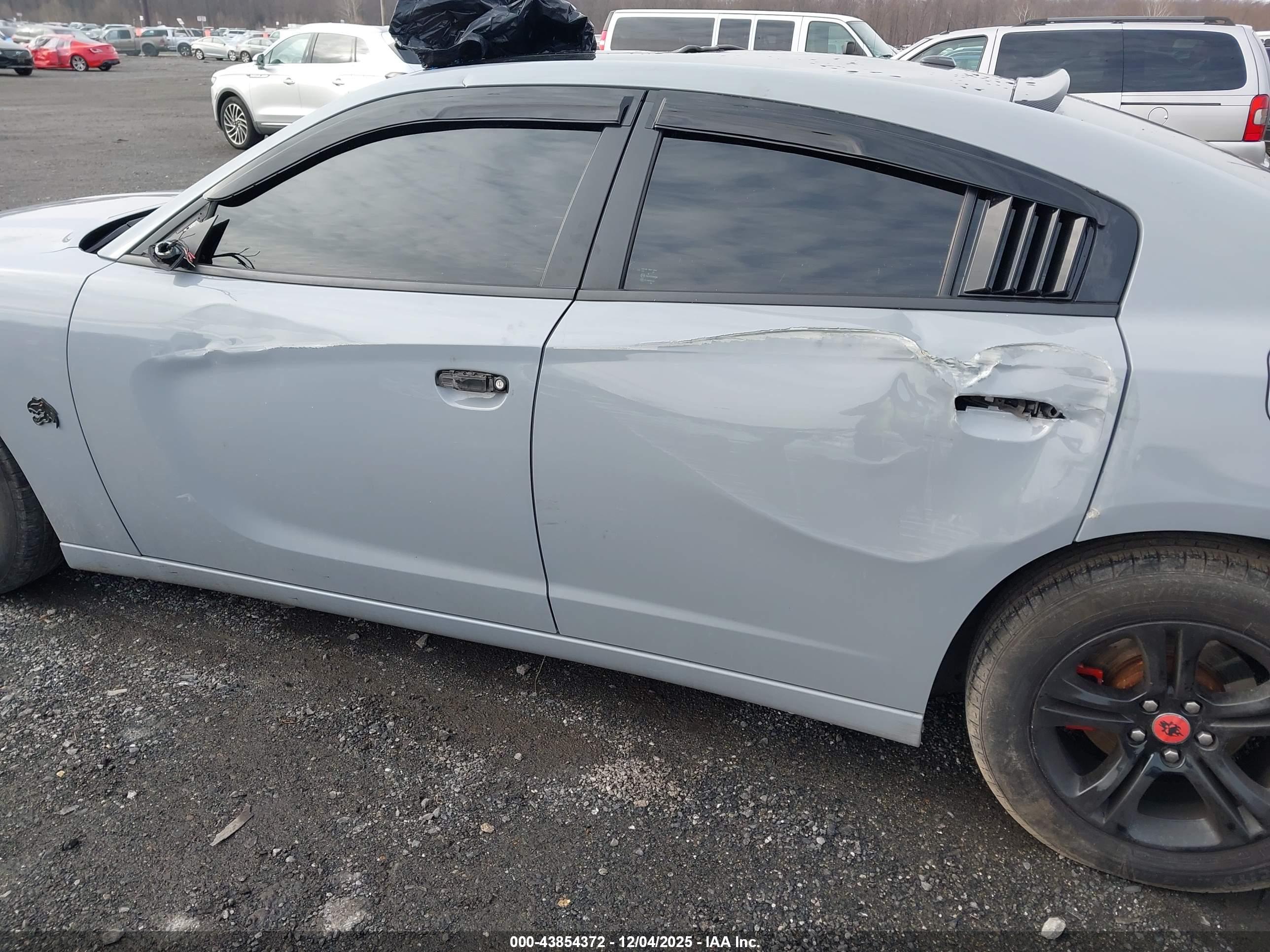 DODGE CHARGER image 6