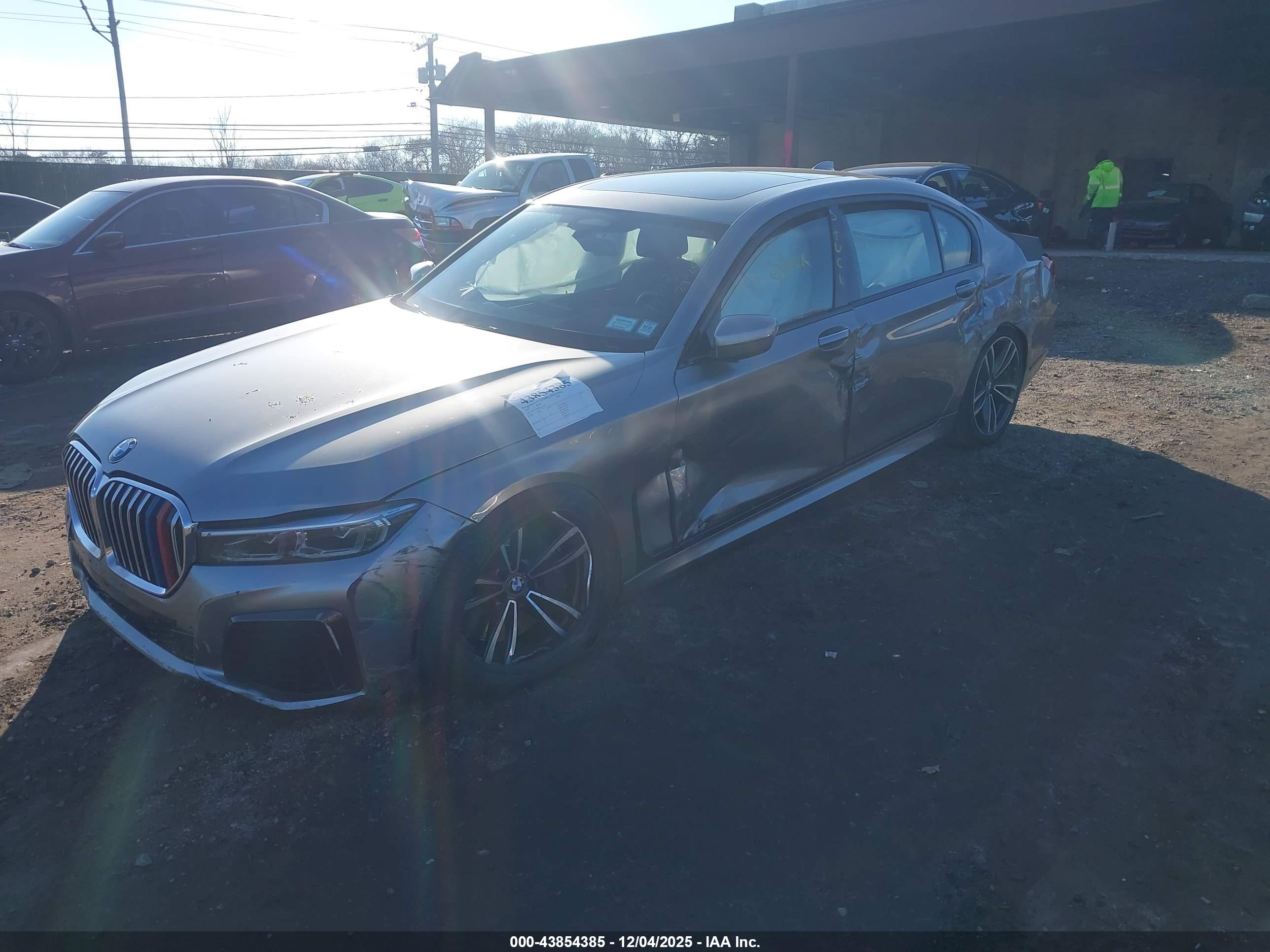 BMW 740I image 2