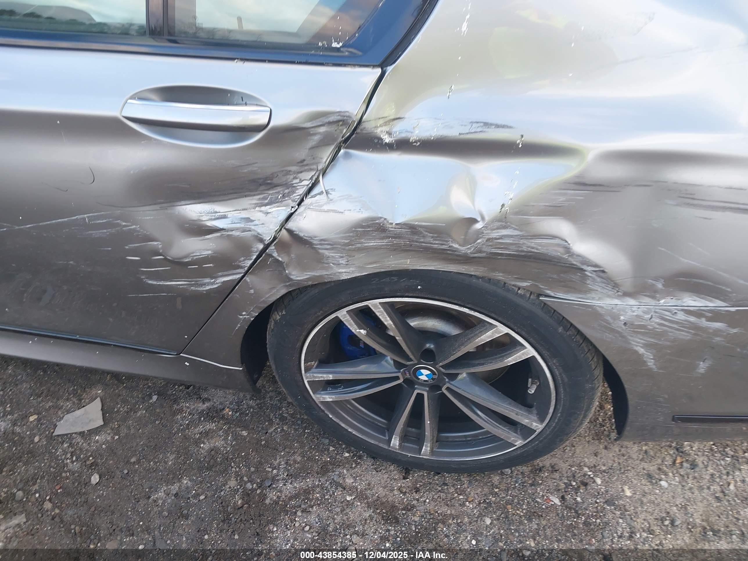 BMW 740I image 6