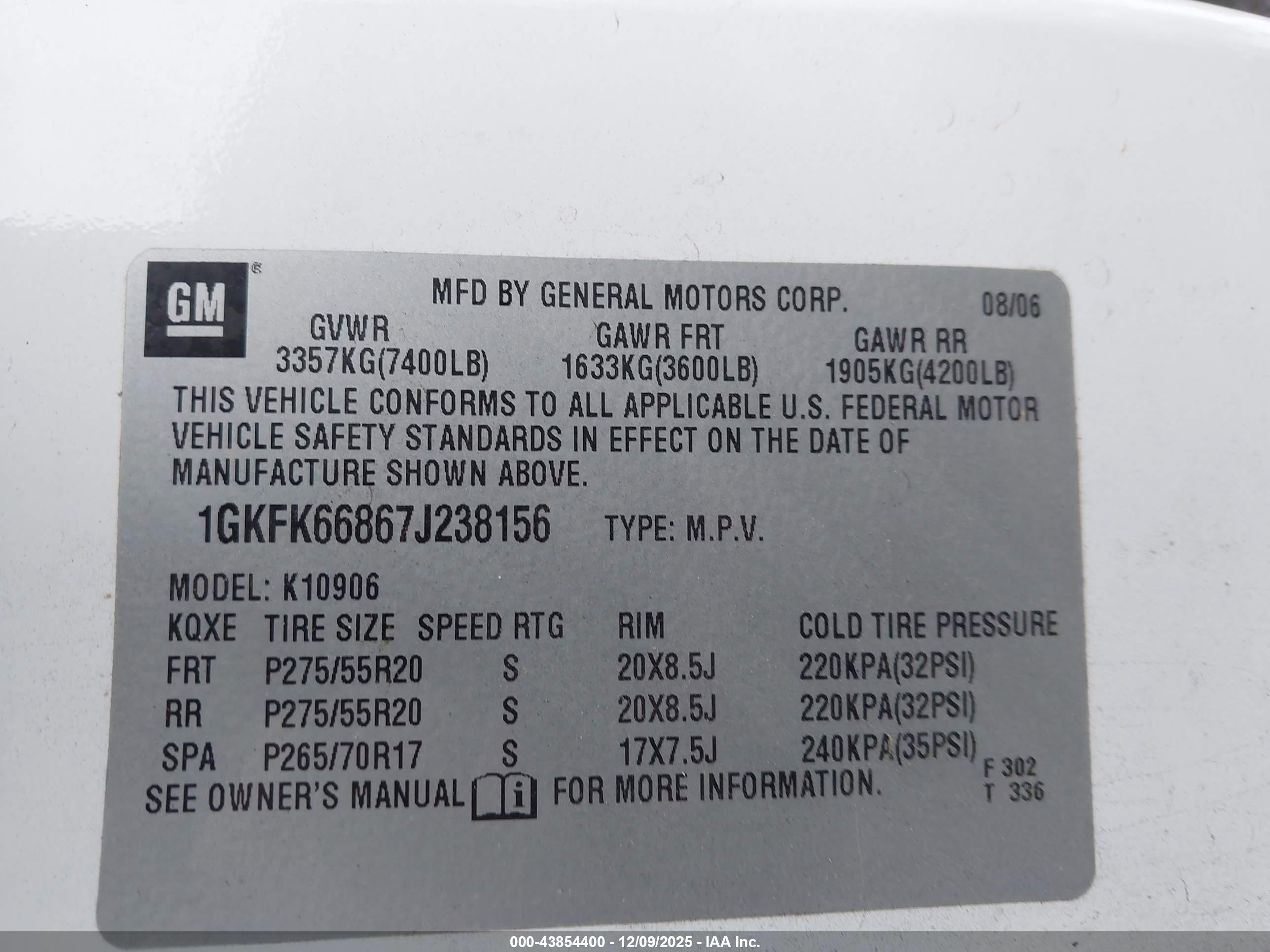 GMC YUKON image 9