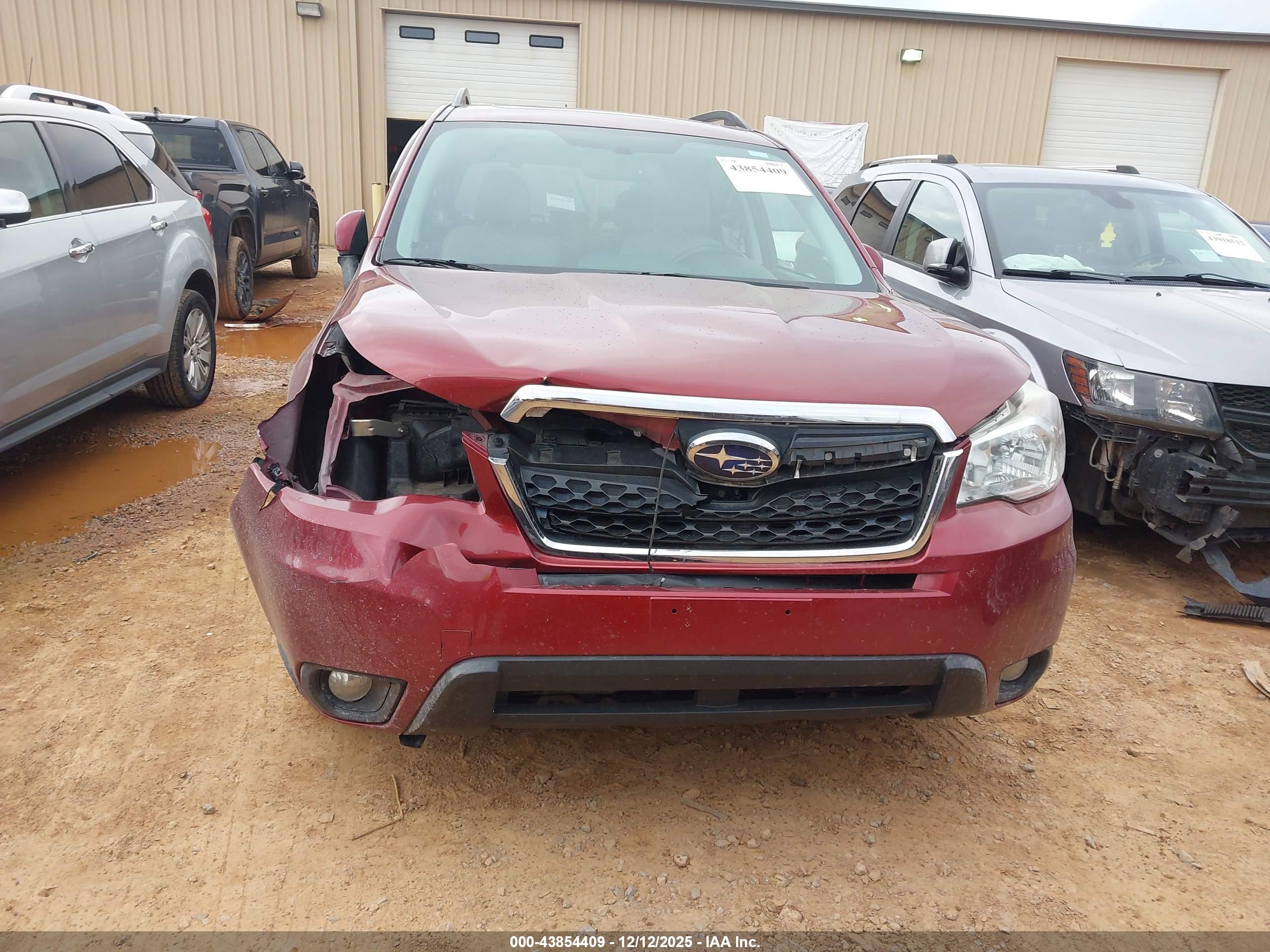 SUBARU FORESTER image 6