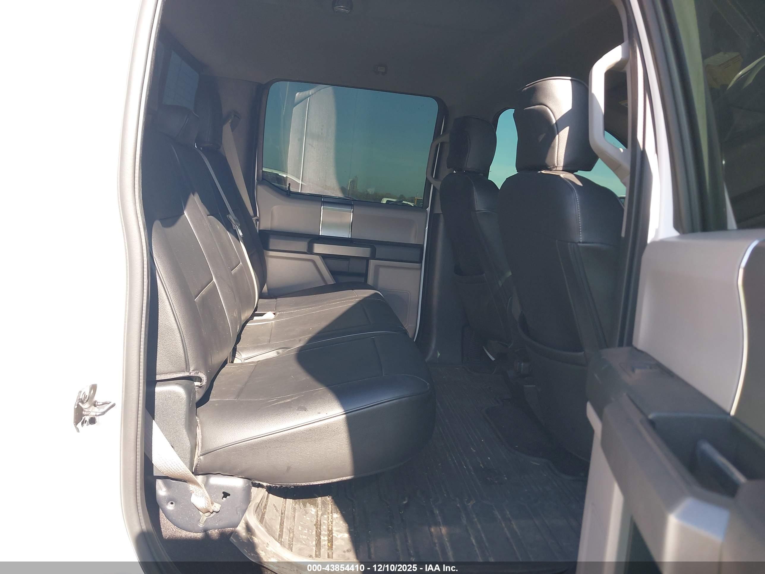 FORD F-150 image 8