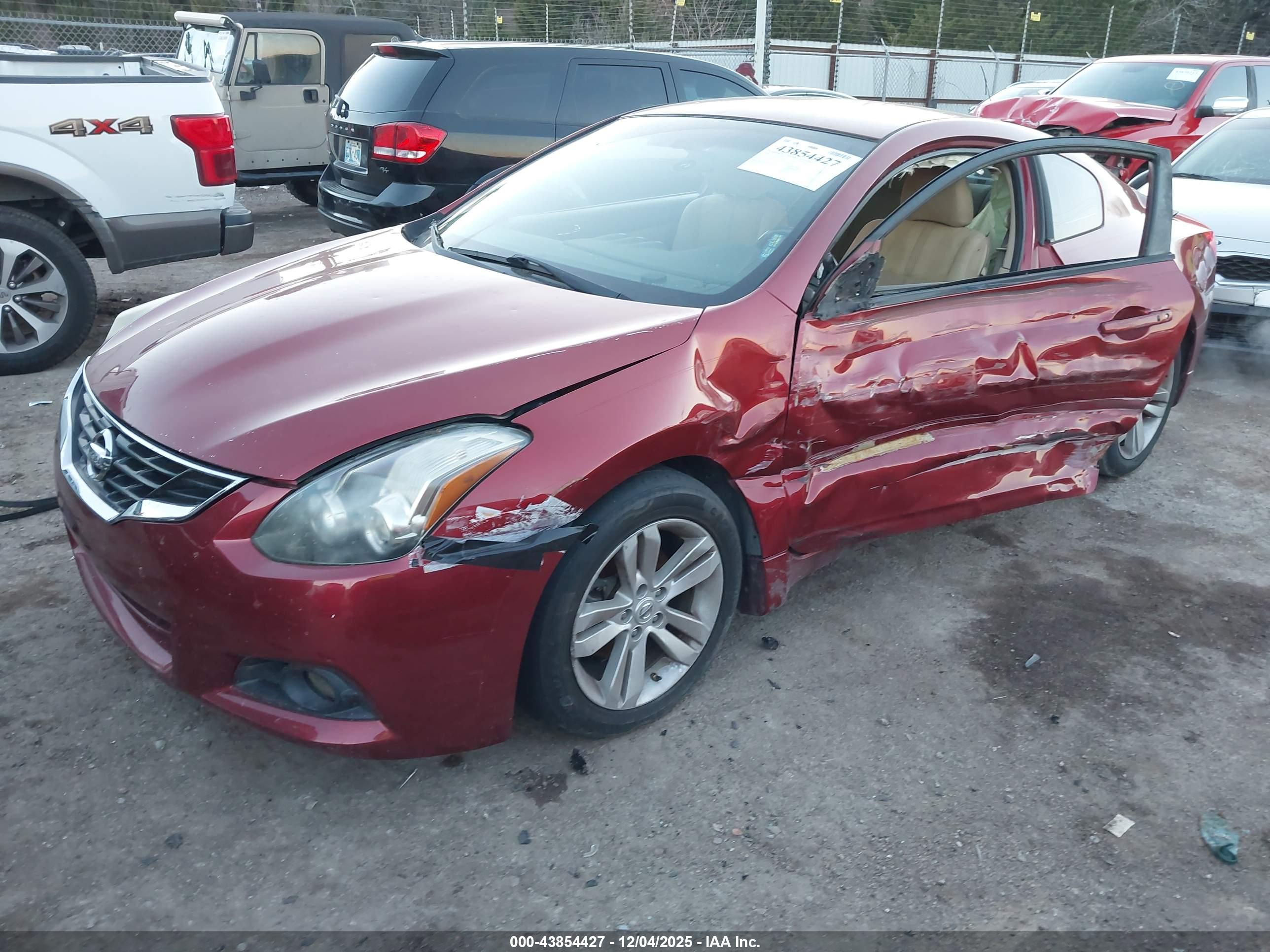 NISSAN ALTIMA image 2