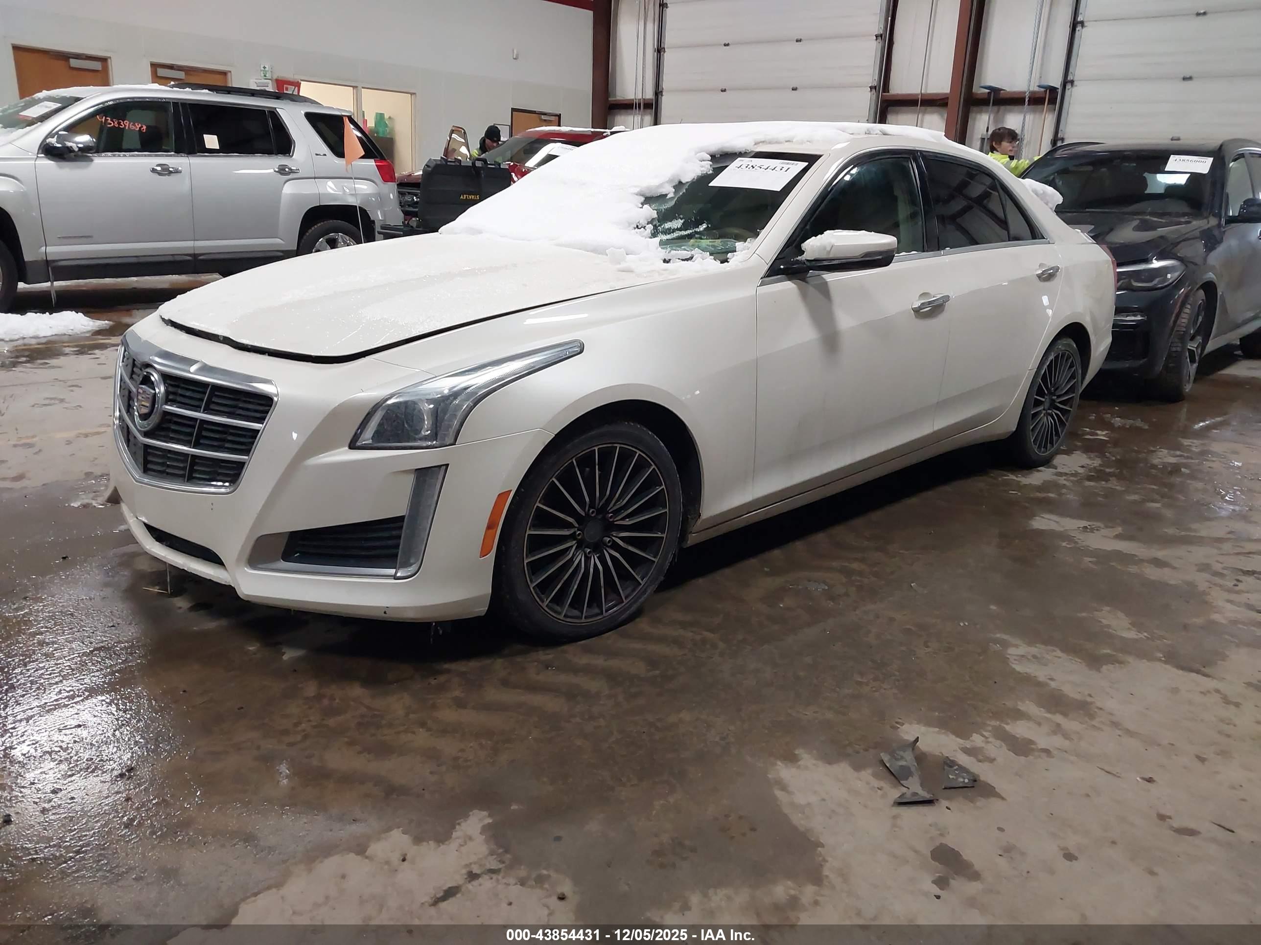 CADILLAC CTS image 2