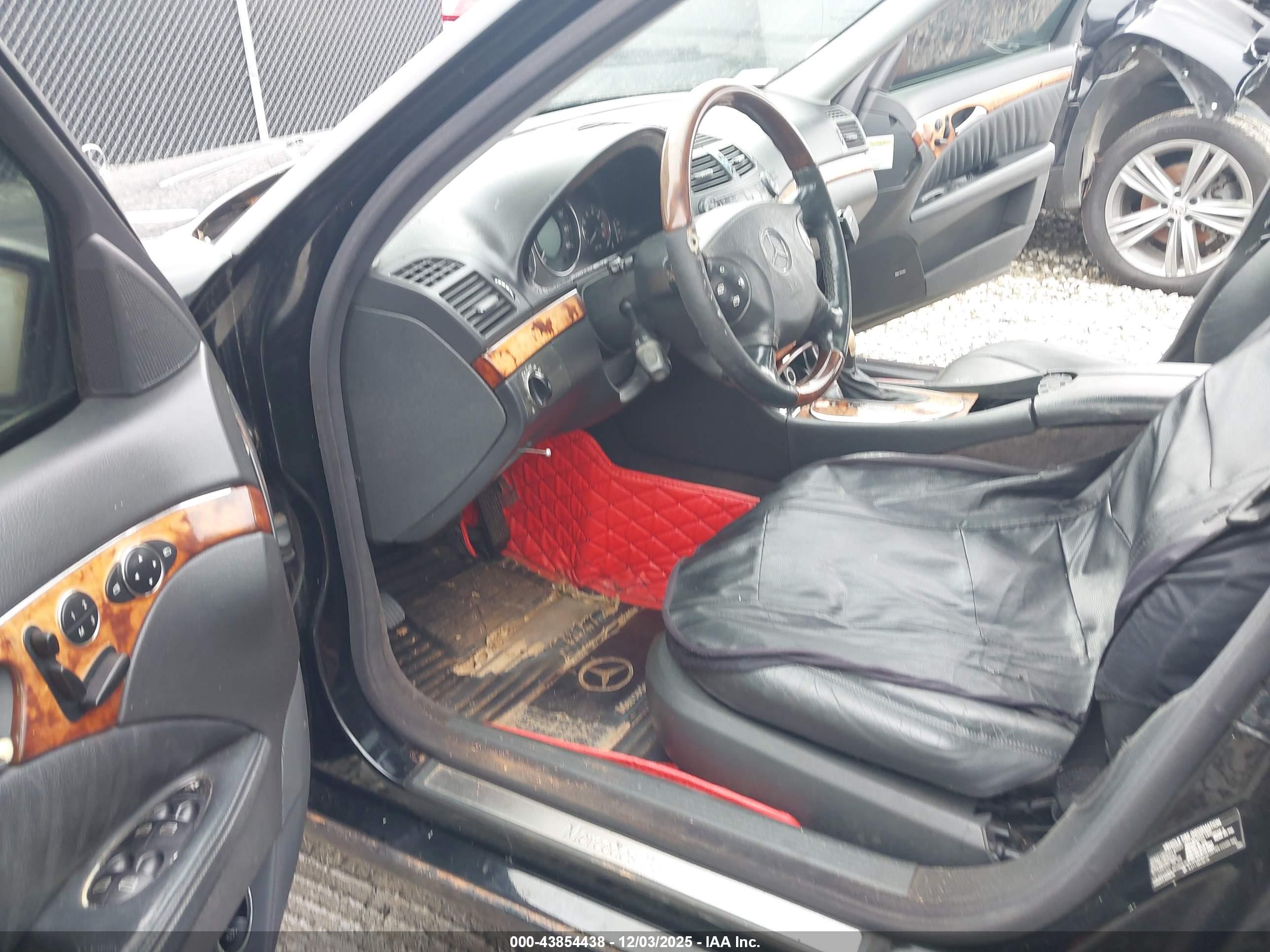 MERCEDES-BENZ E image 5