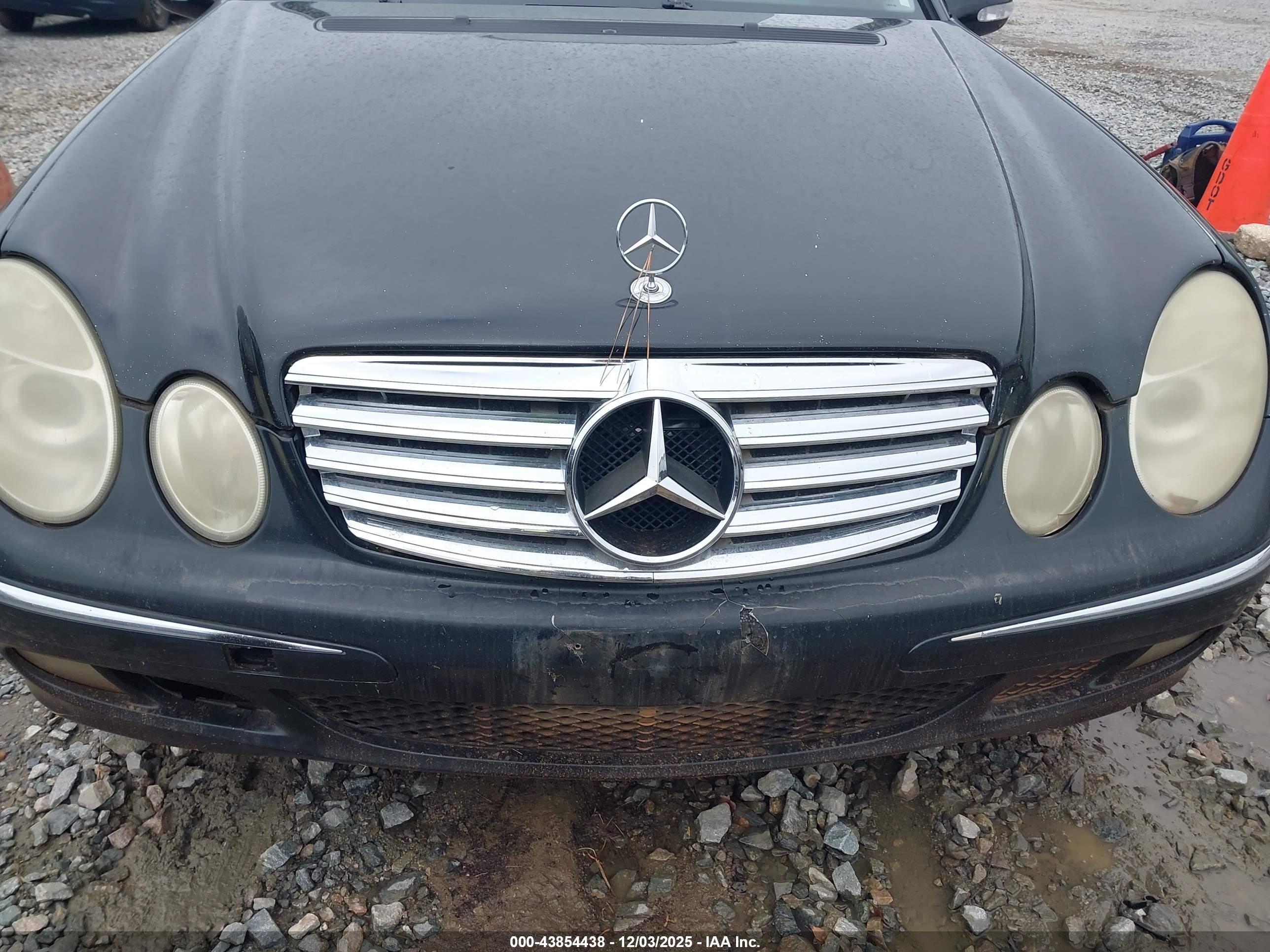 MERCEDES-BENZ E image 6