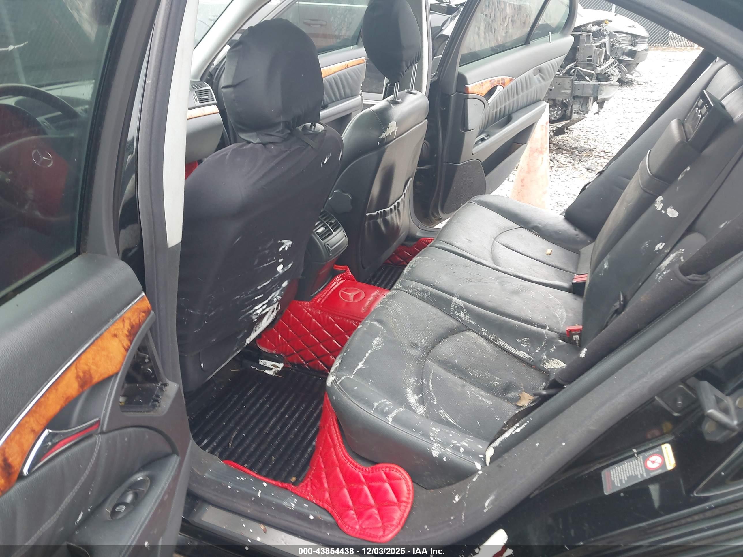 MERCEDES-BENZ E image 8