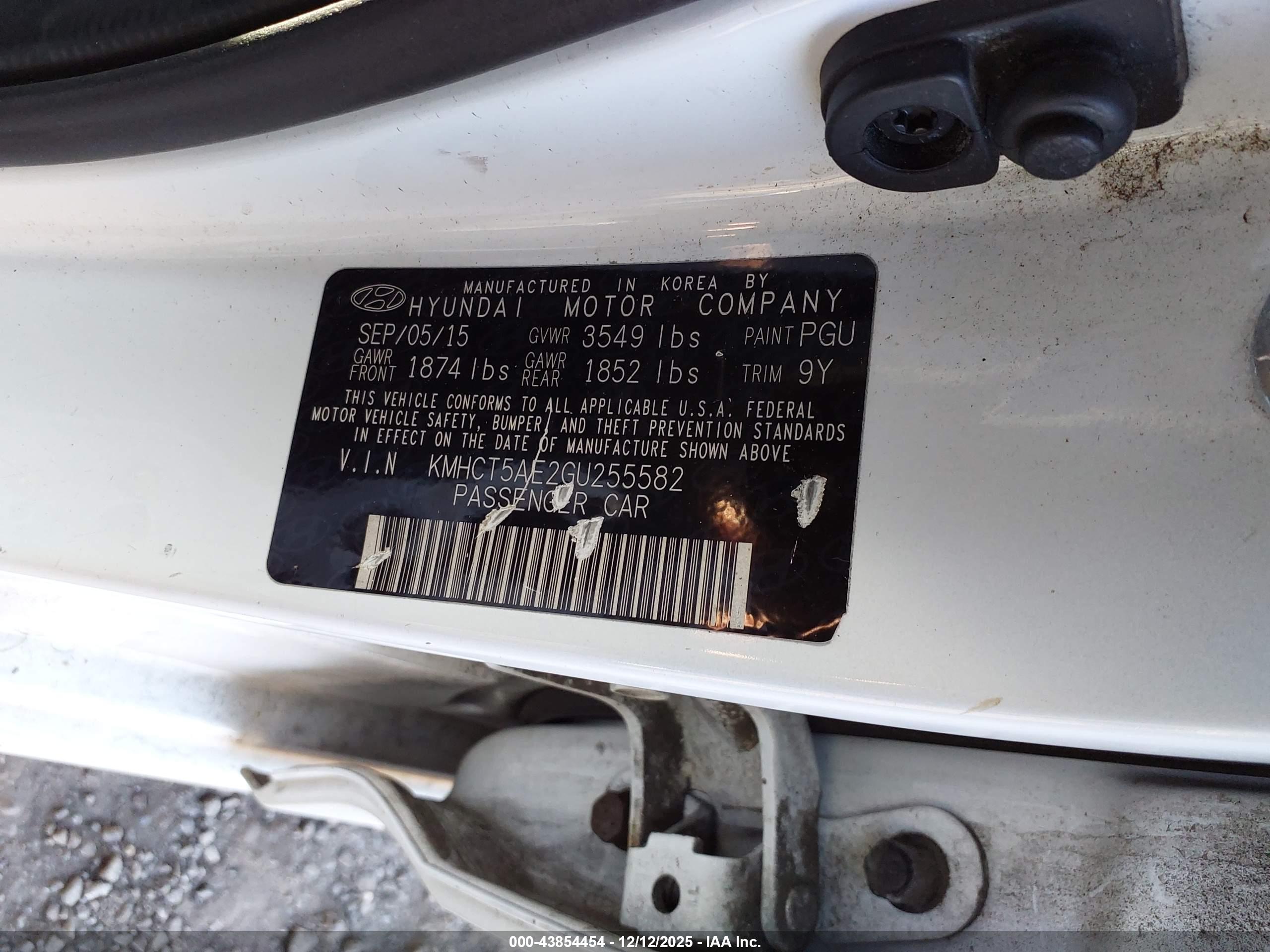 HYUNDAI ACCENT image 9