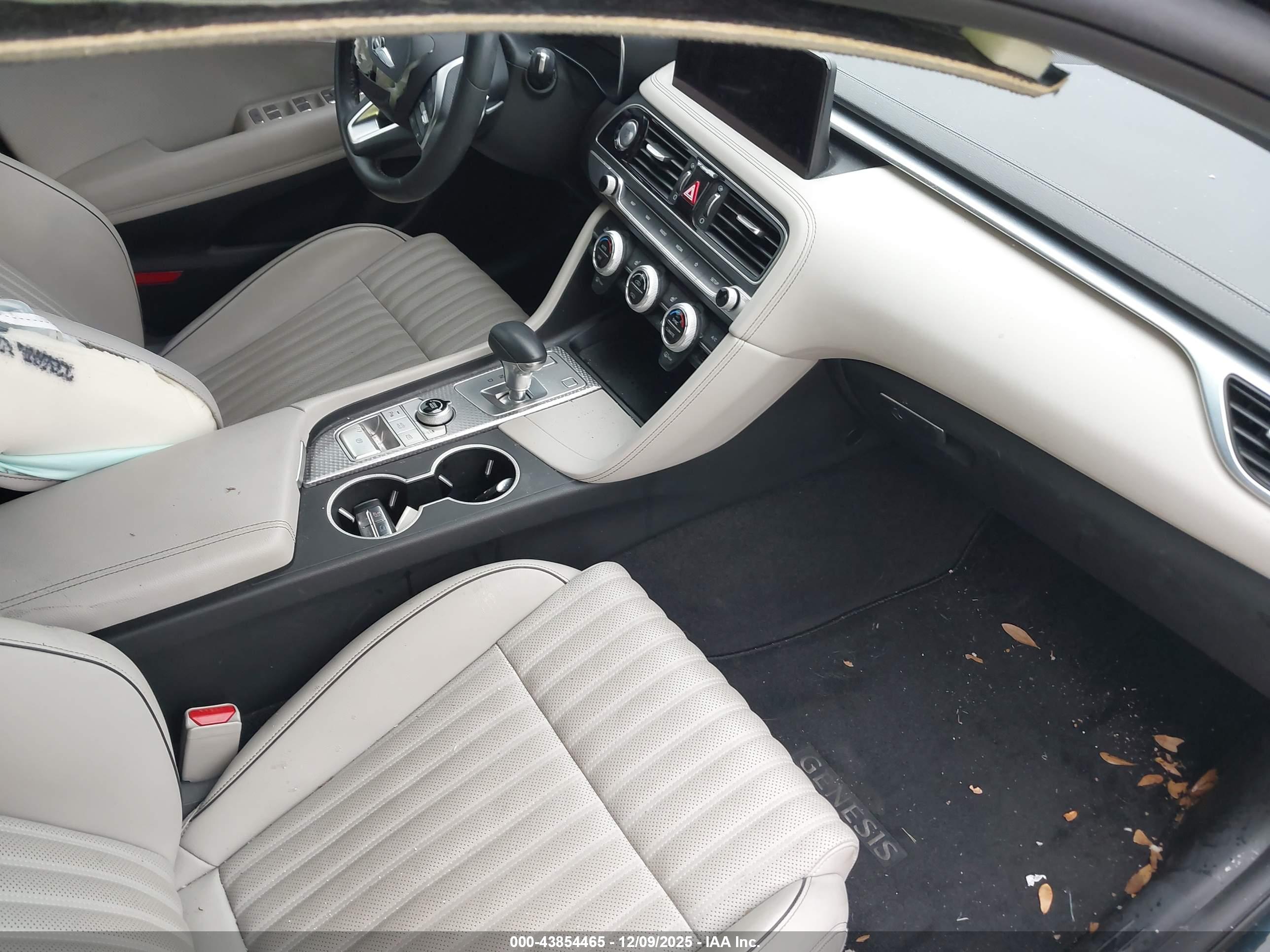 GENESIS G70 image 5