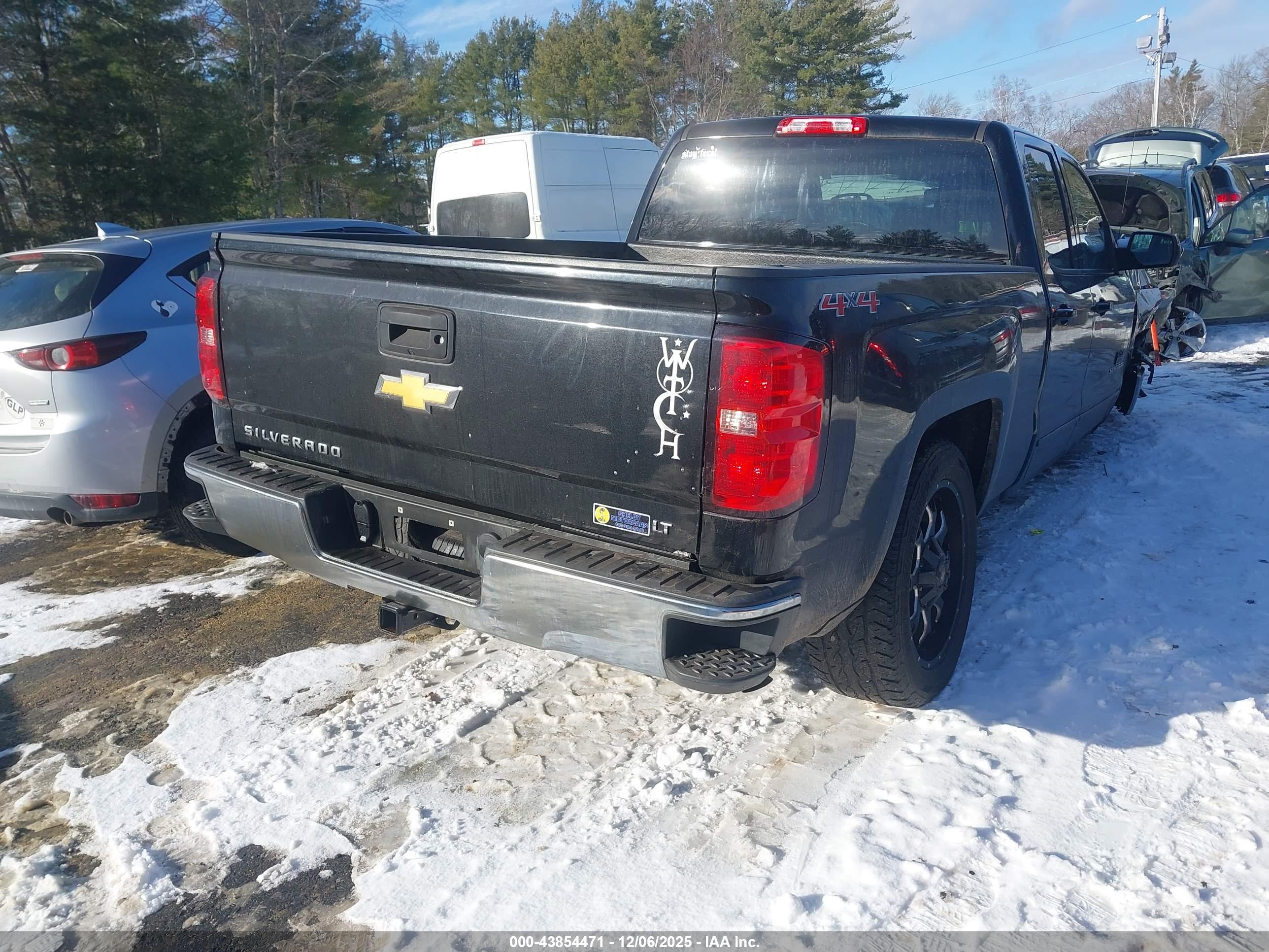 CHEVROLET SILVERADO image 4