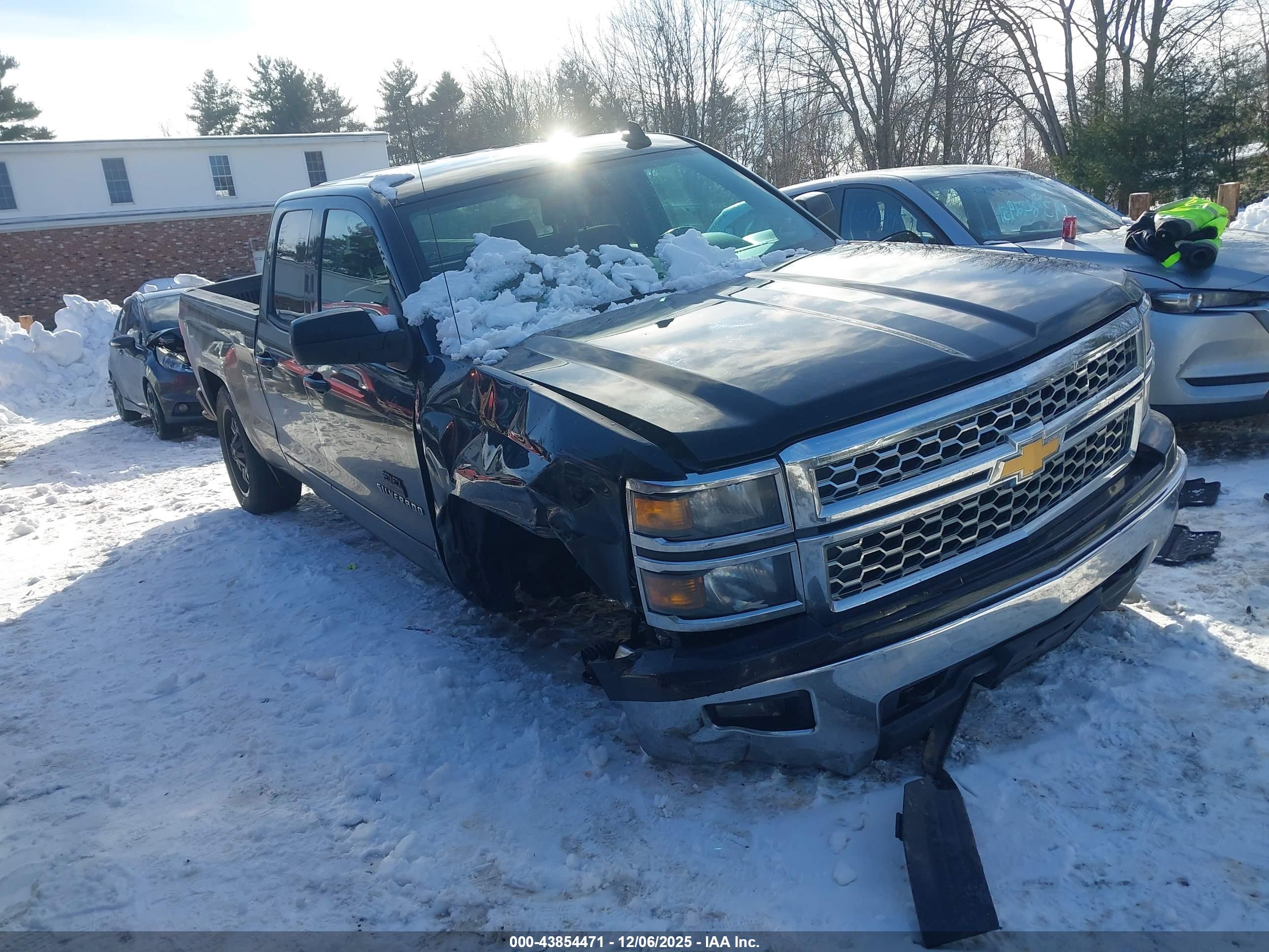 CHEVROLET SILVERADO image 6