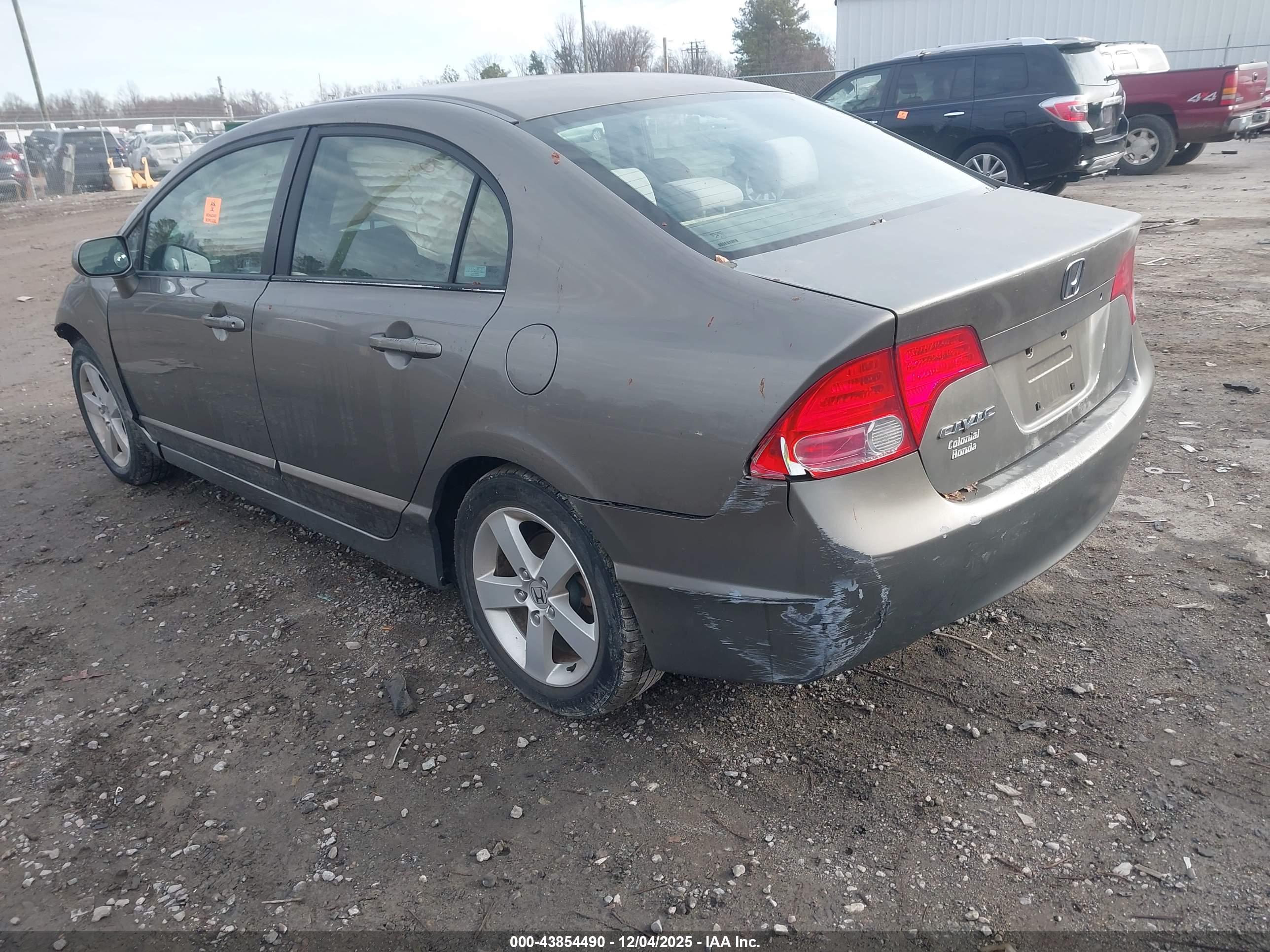 HONDA CIVIC image 3