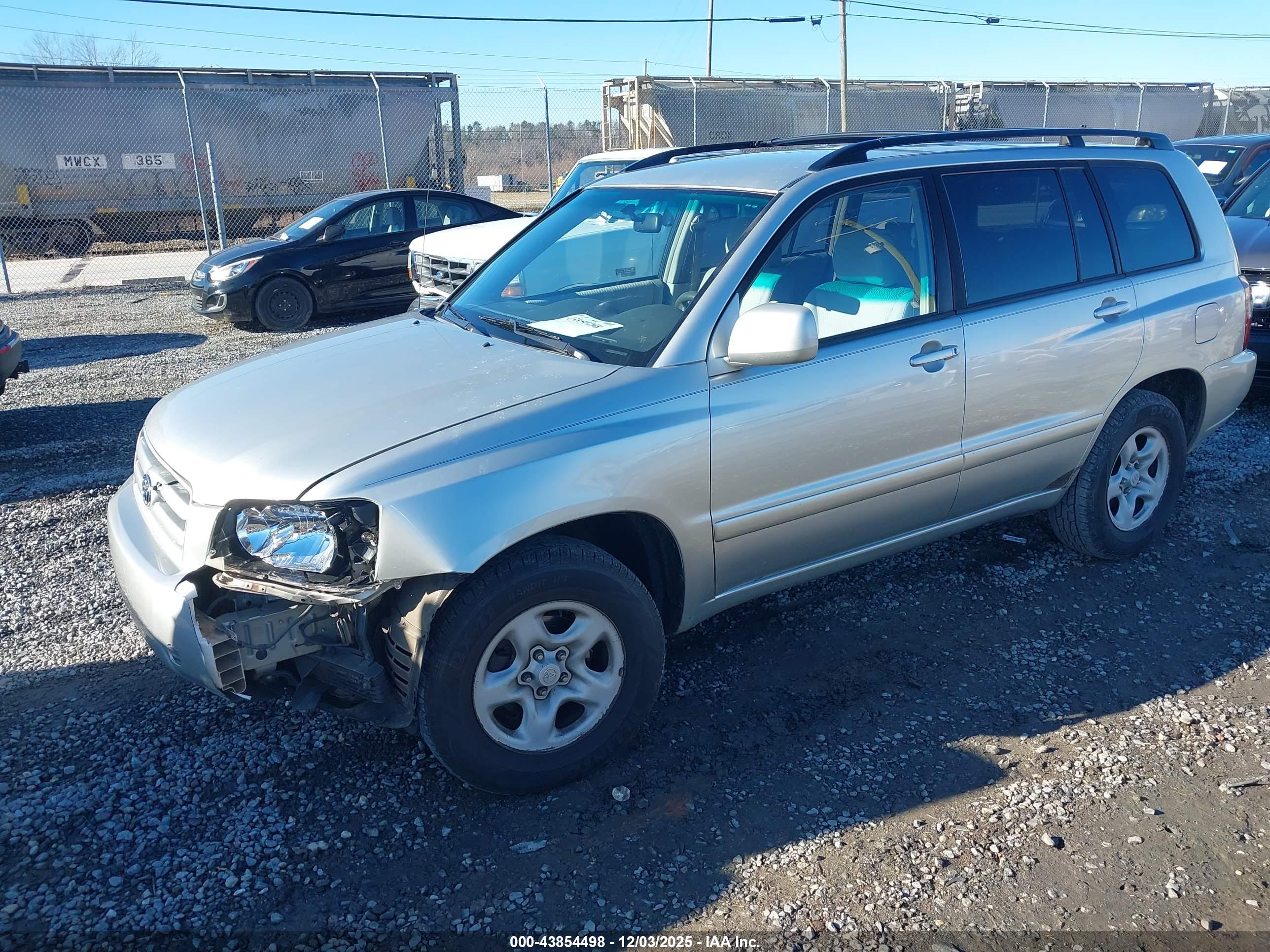 TOYOTA HIGHLANDER image 2