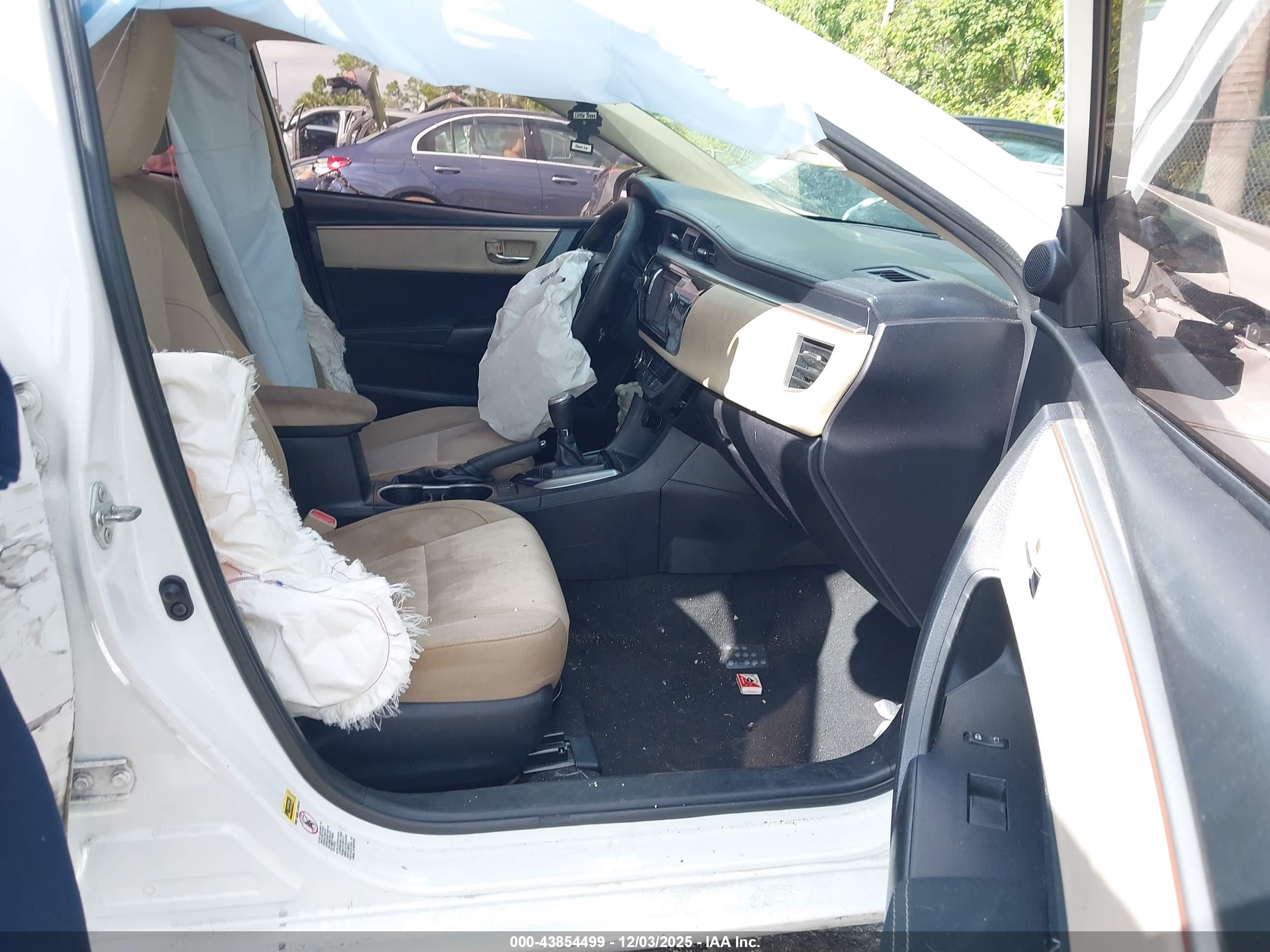 TOYOTA COROLLA image 5