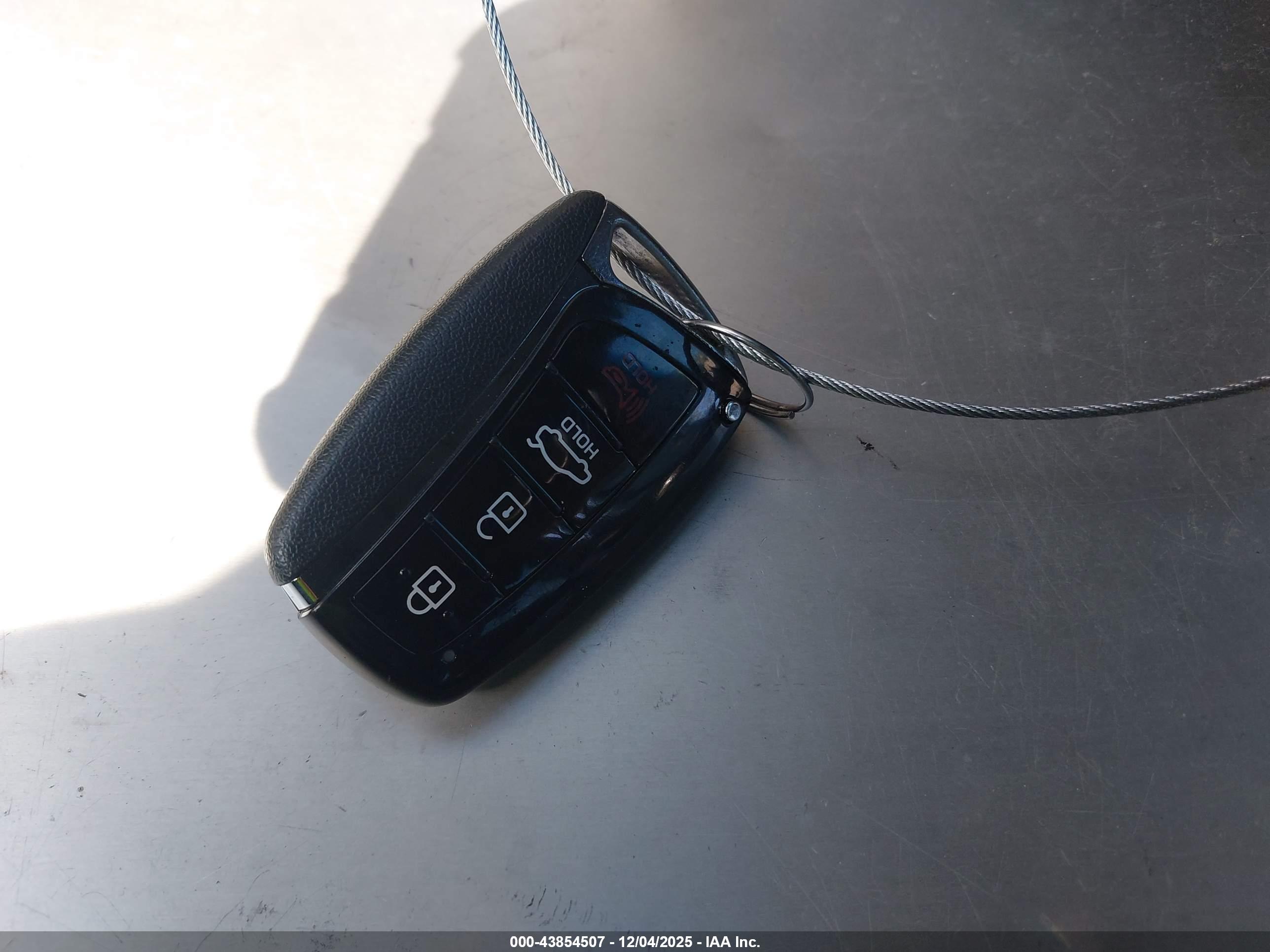 HYUNDAI AZERA image 11