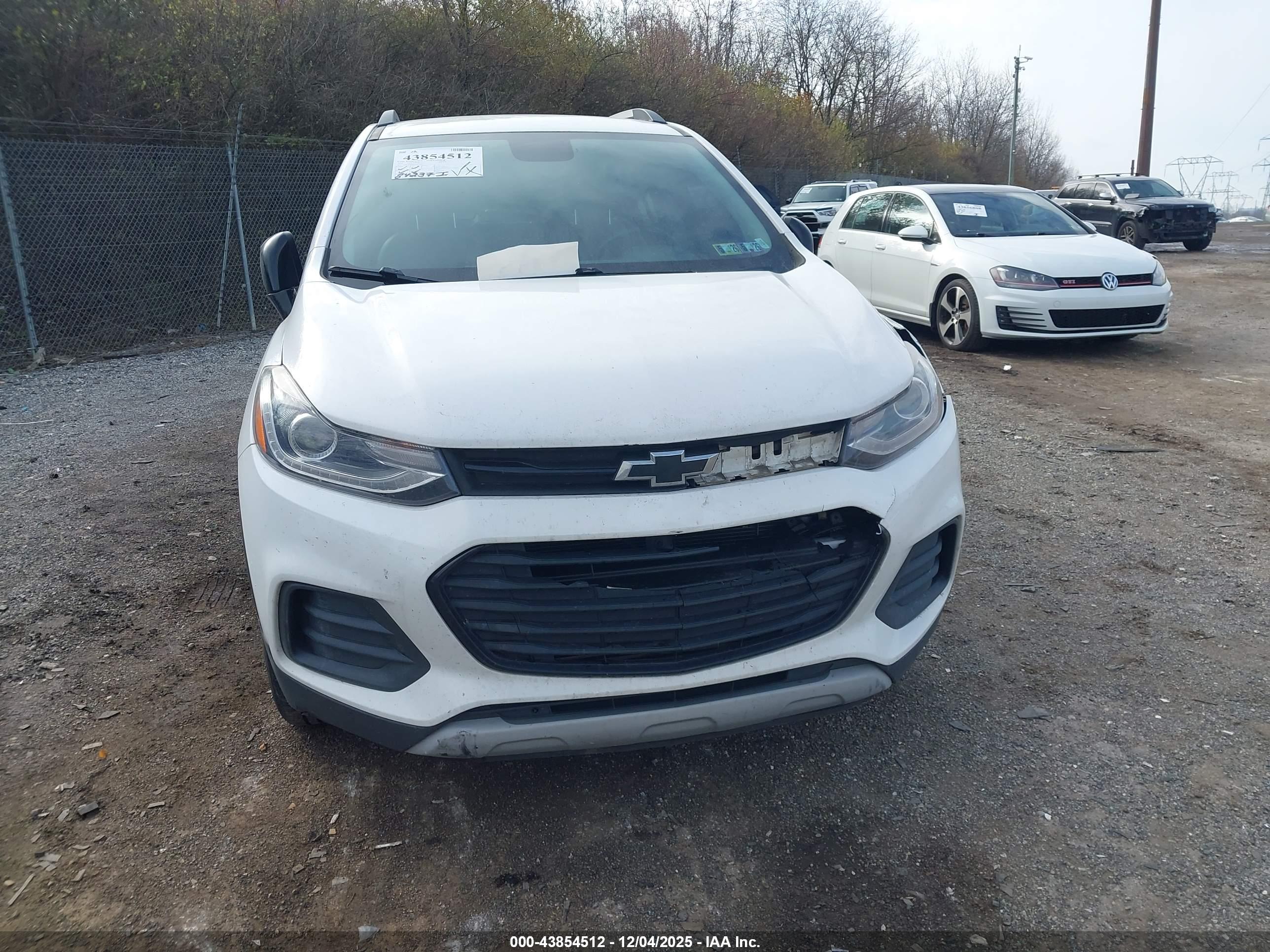 CHEVROLET TRAX image 6