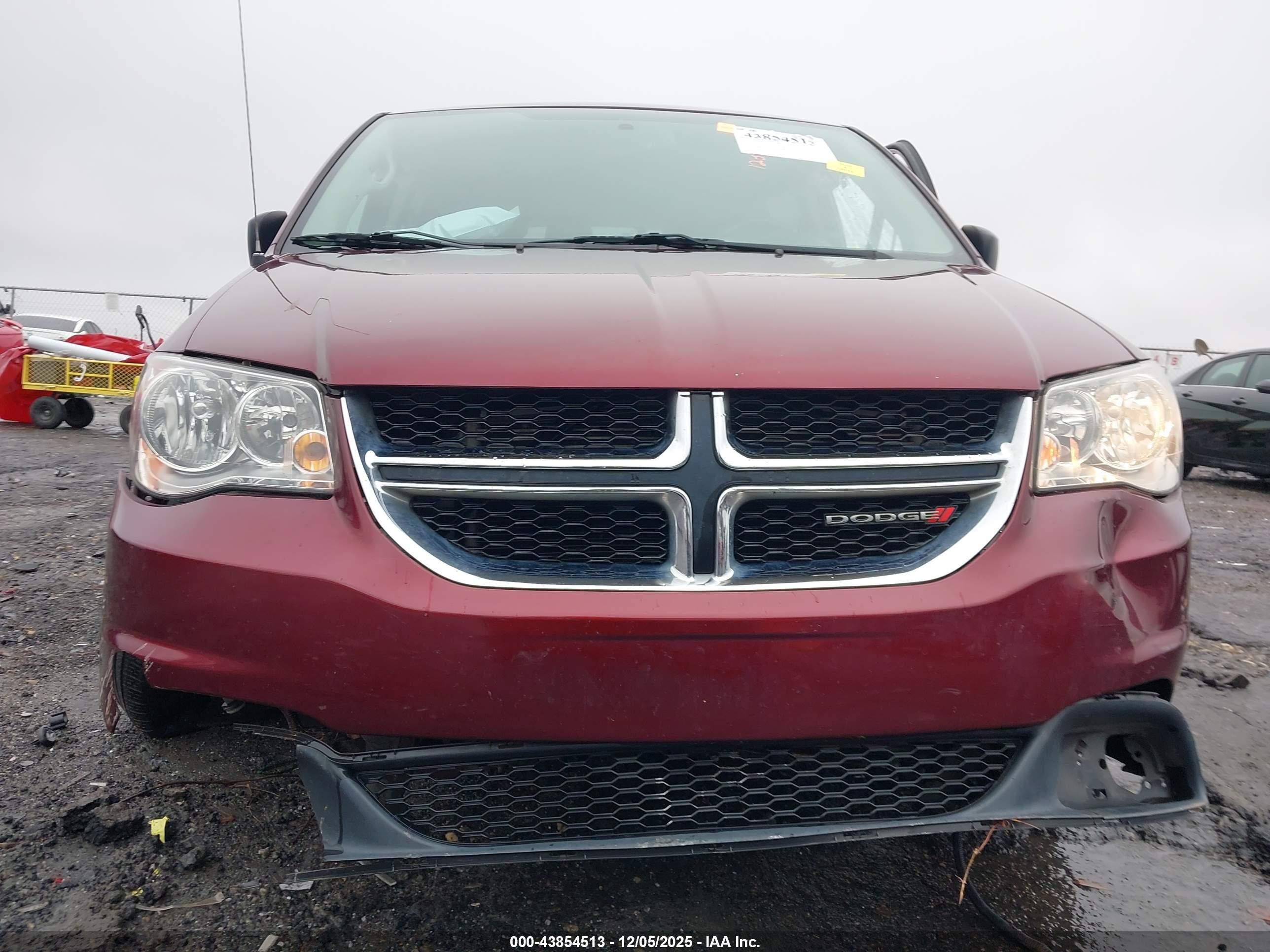 DODGE GRAND image 6