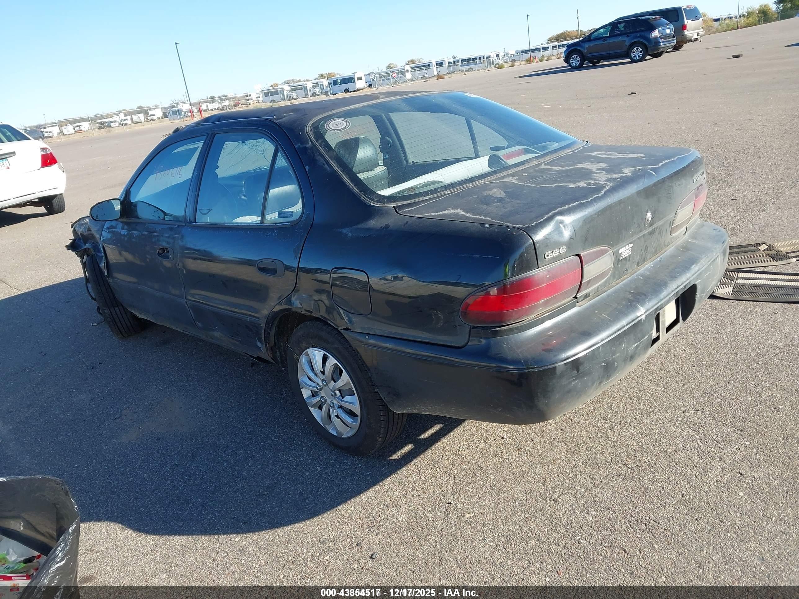 GEO PRIZM image 3
