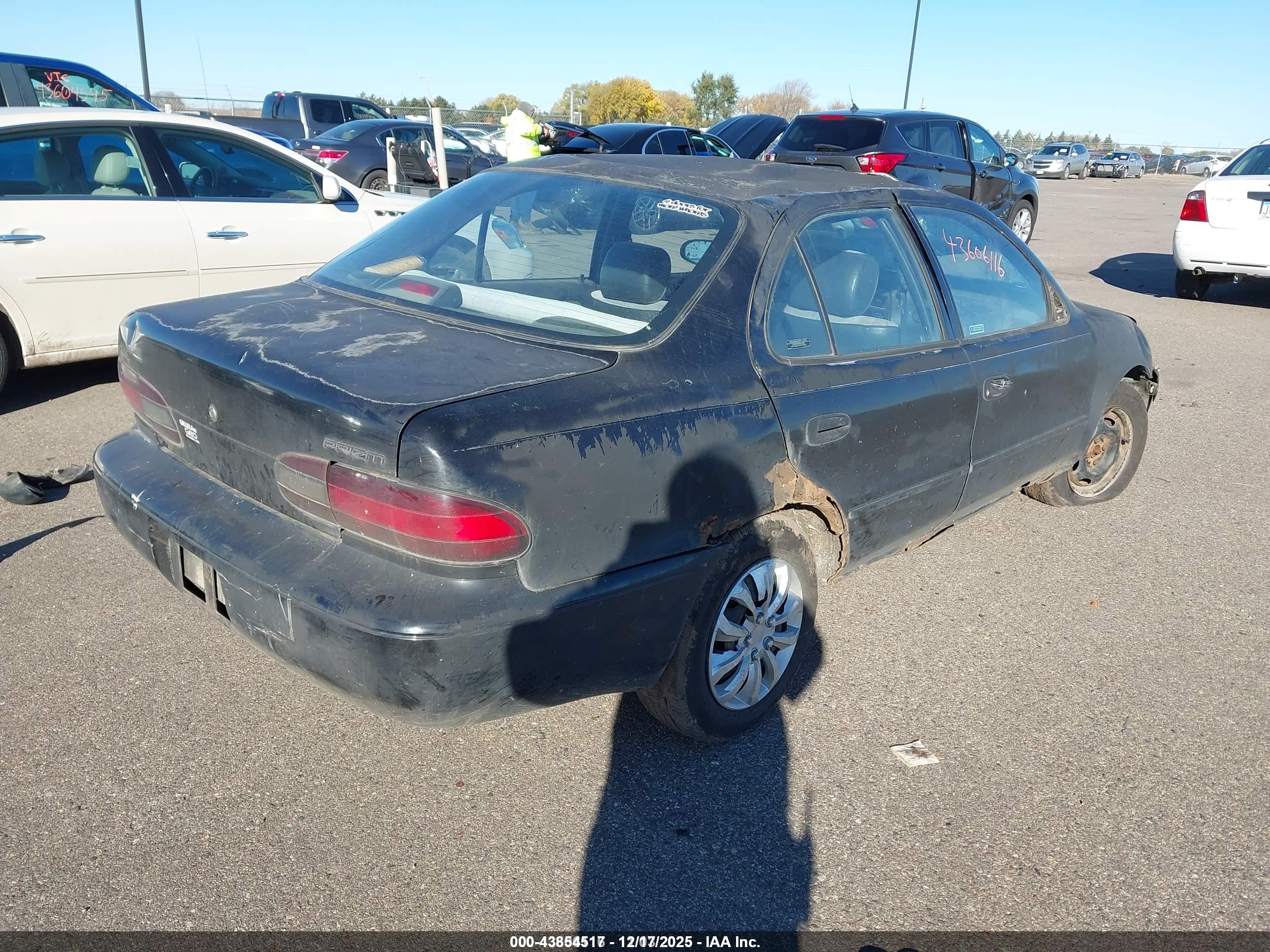 GEO PRIZM image 4