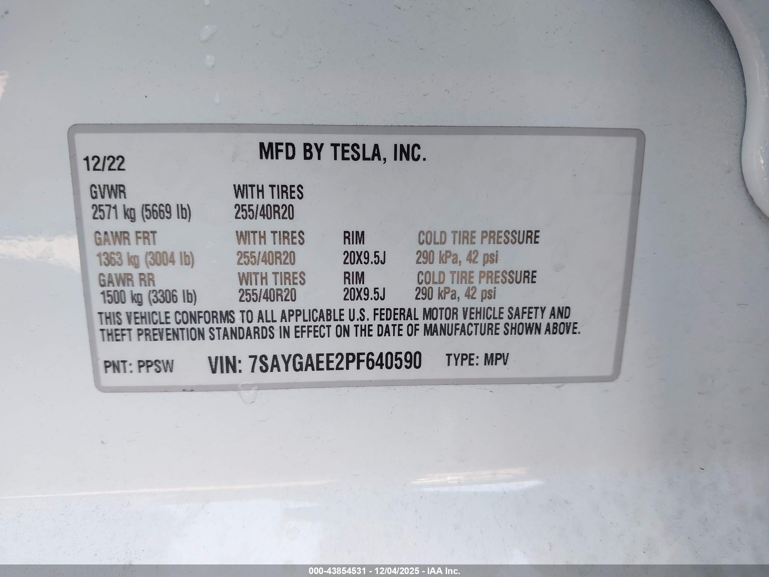TESLA MODEL image 9