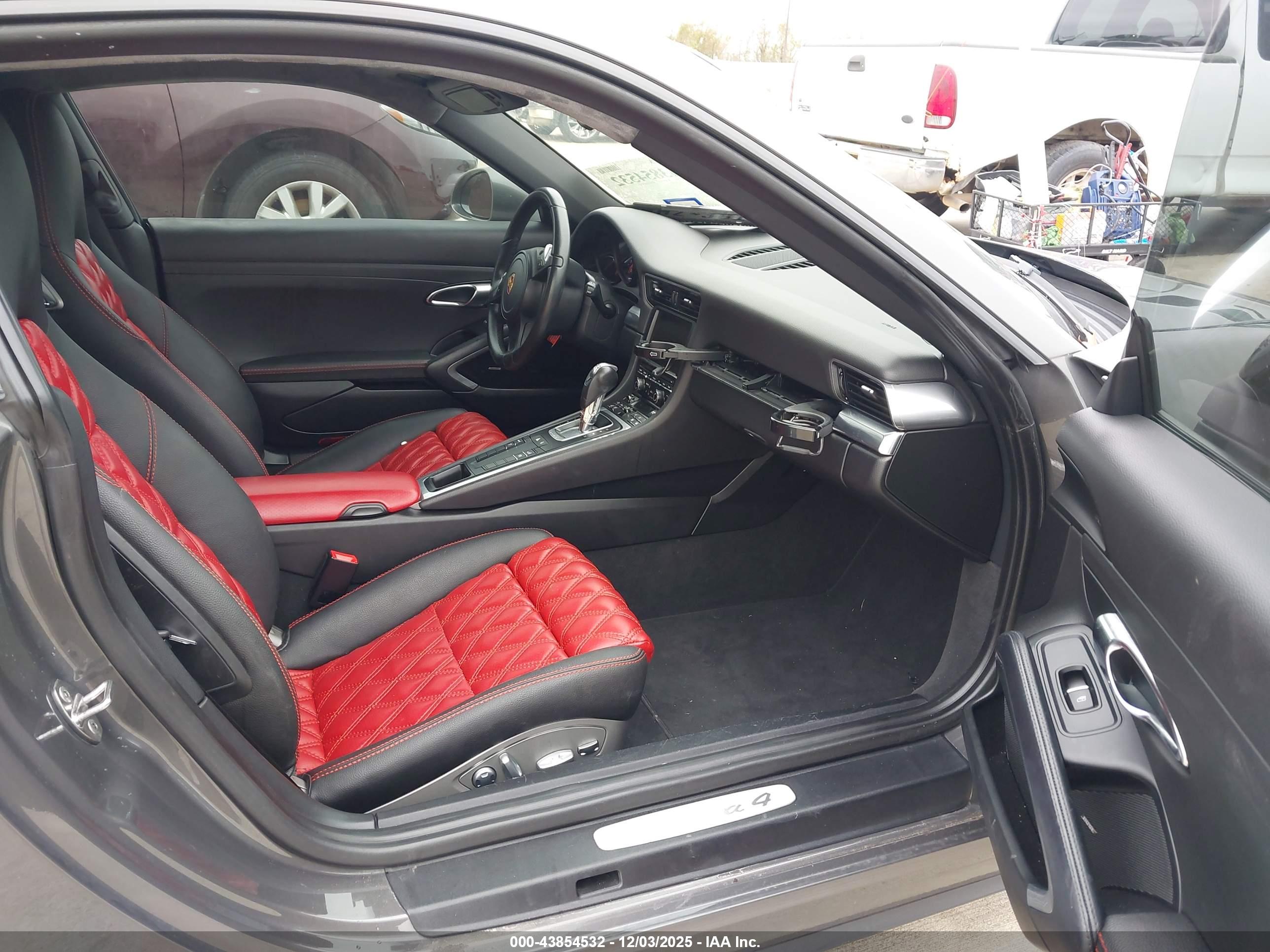 PORSCHE 911 image 5