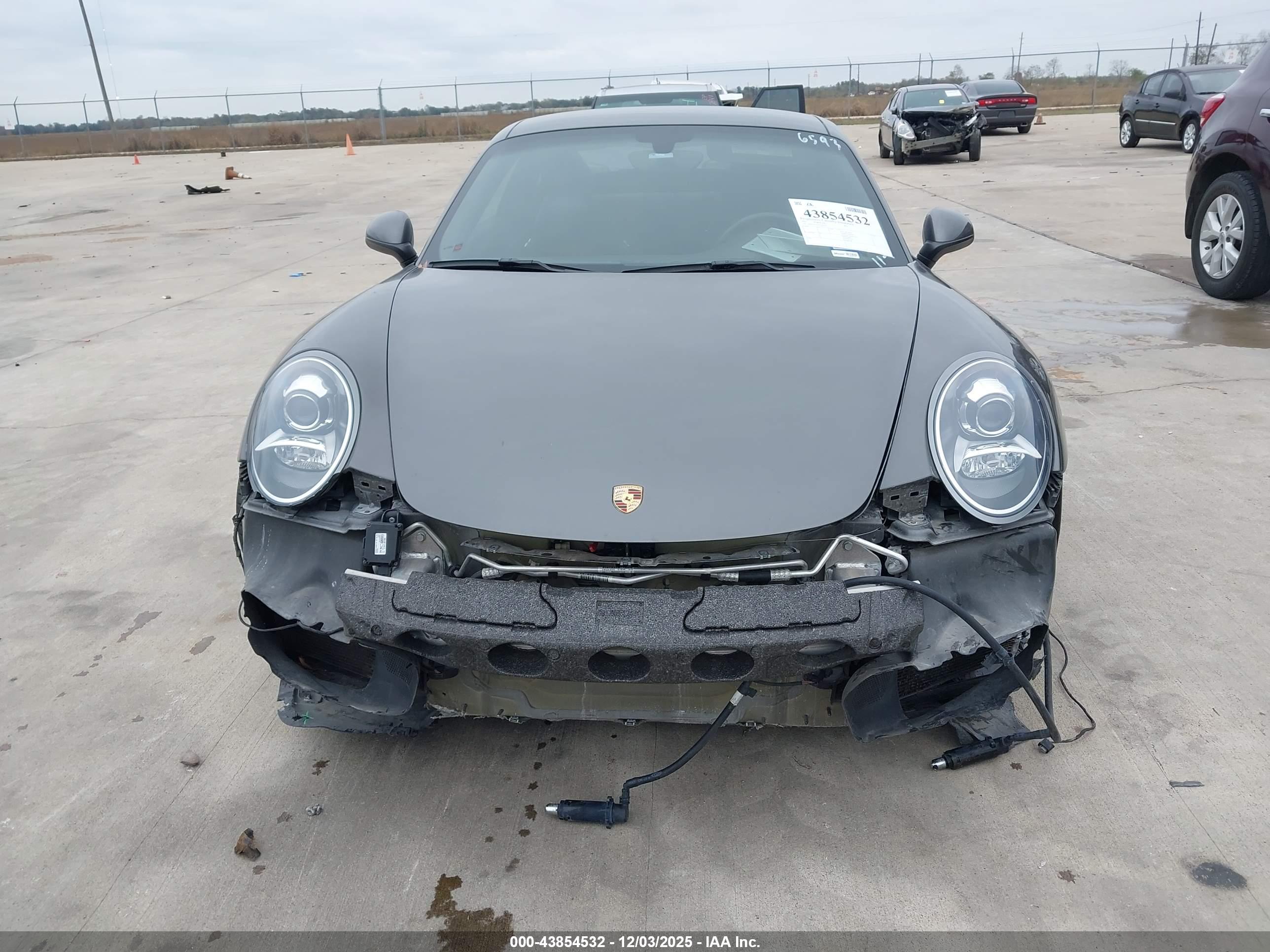 PORSCHE 911 image 6