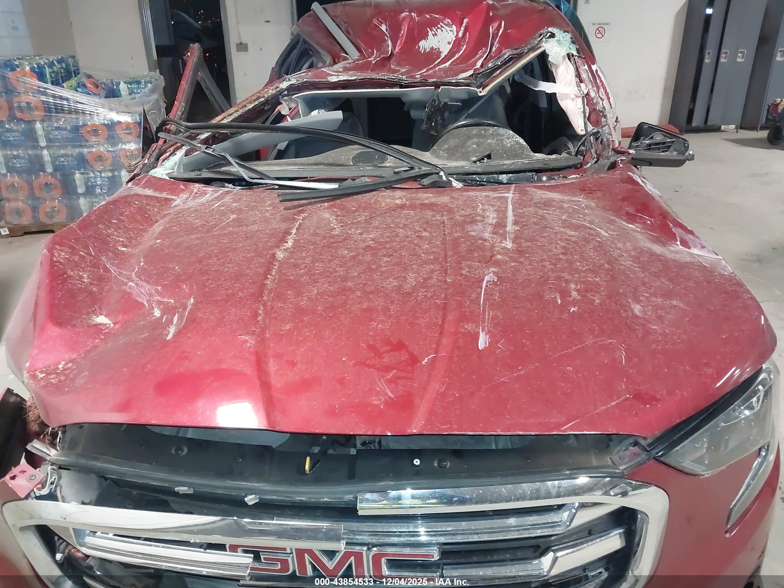 GMC TERRAIN image 10