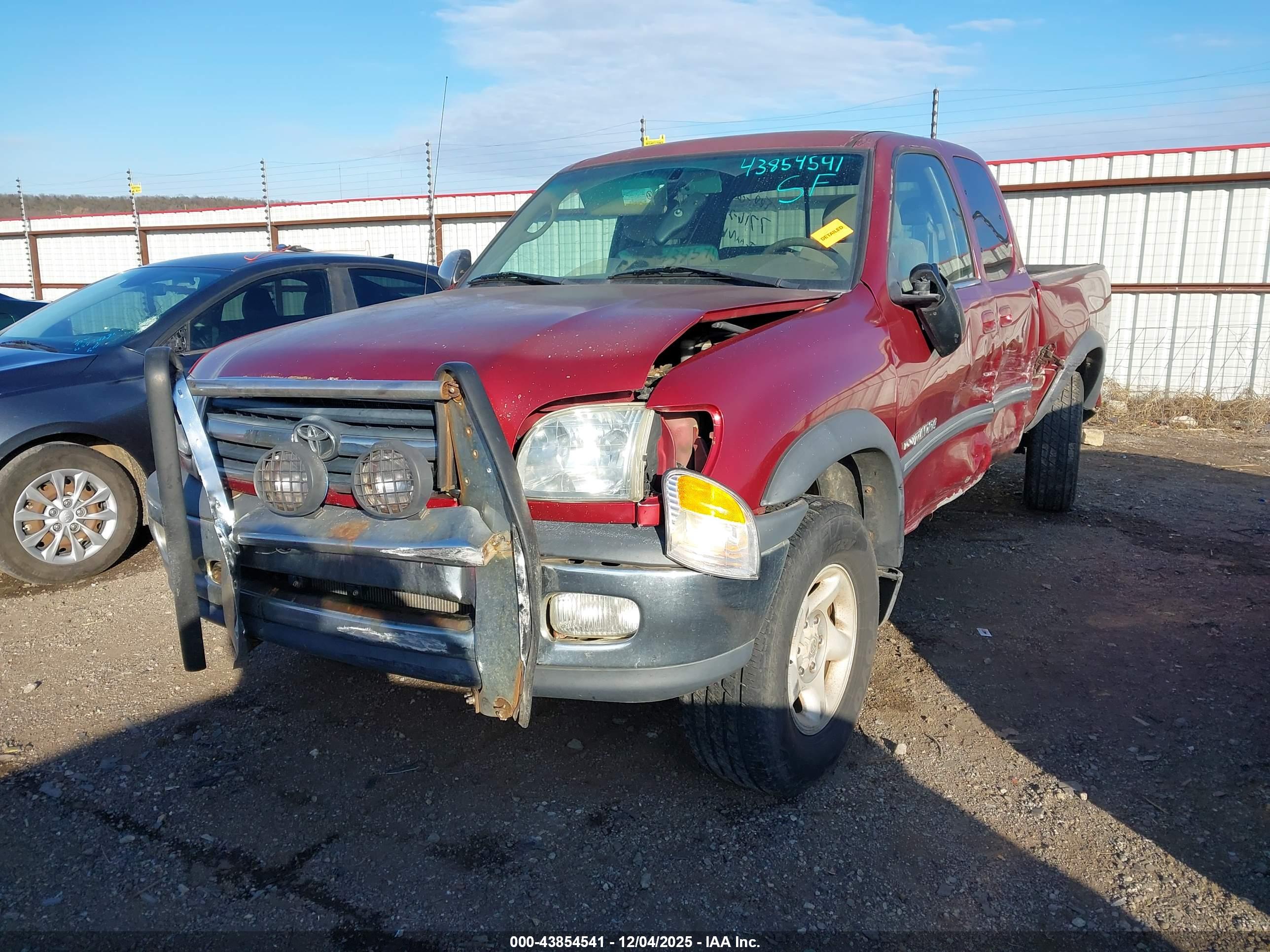 TOYOTA TUNDRA image 2