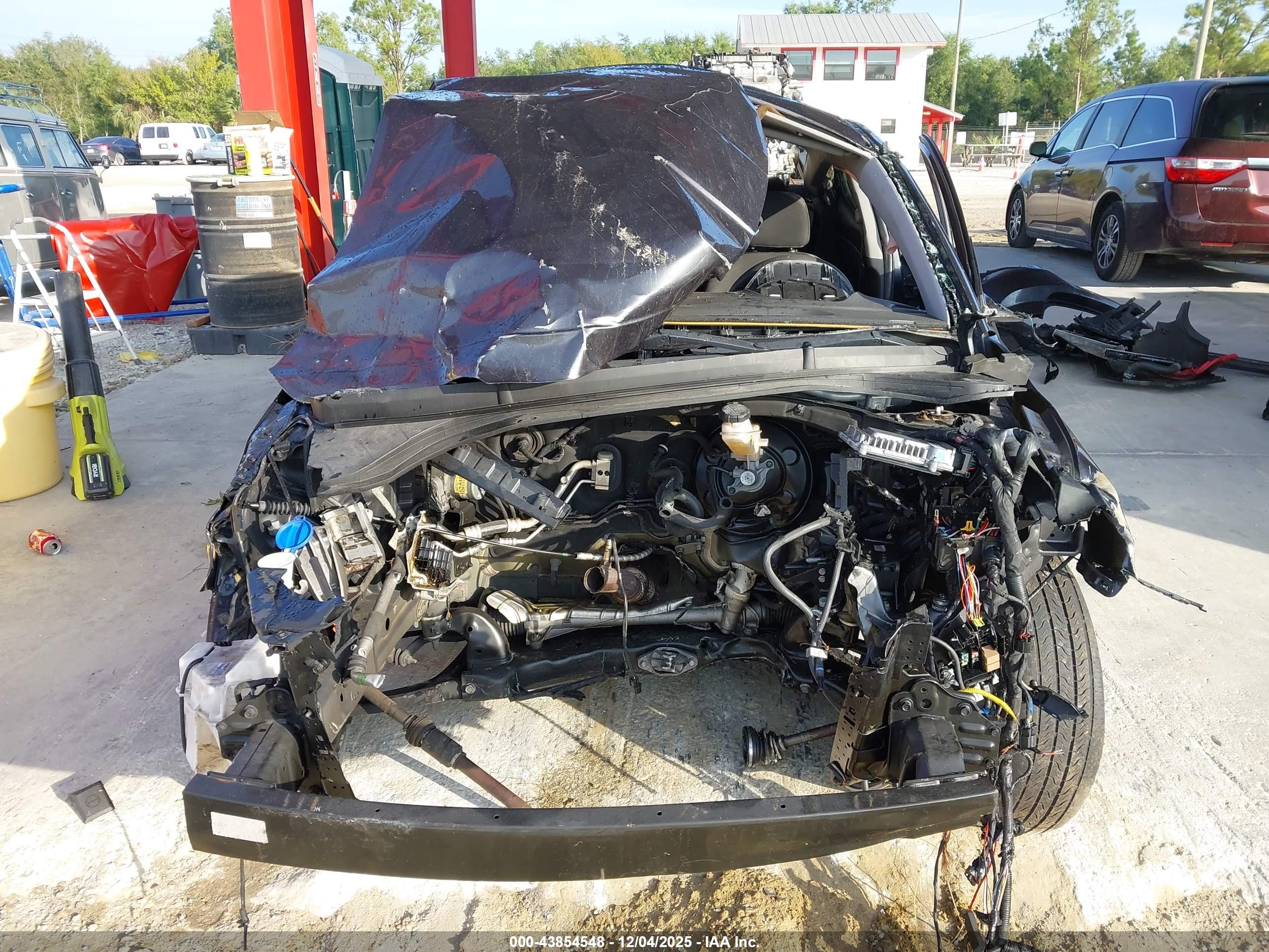 HYUNDAI ELANTRA image 6