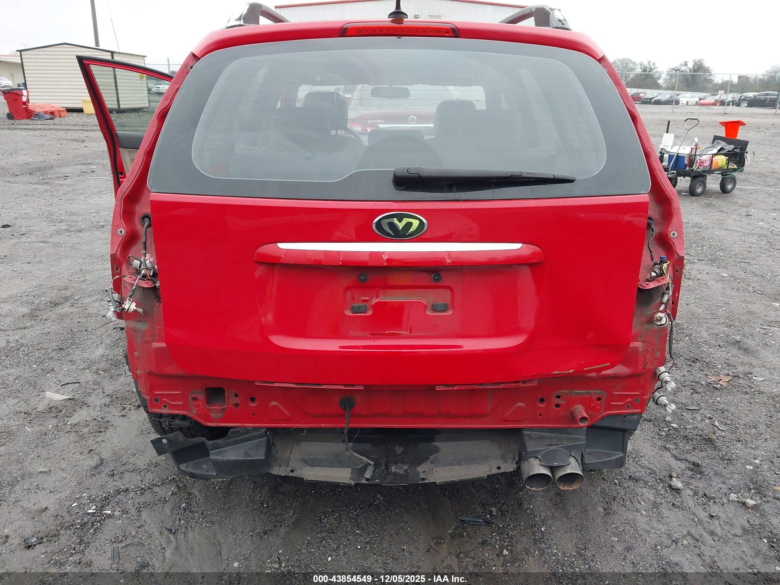 HYUNDAI ELANTRA image 6