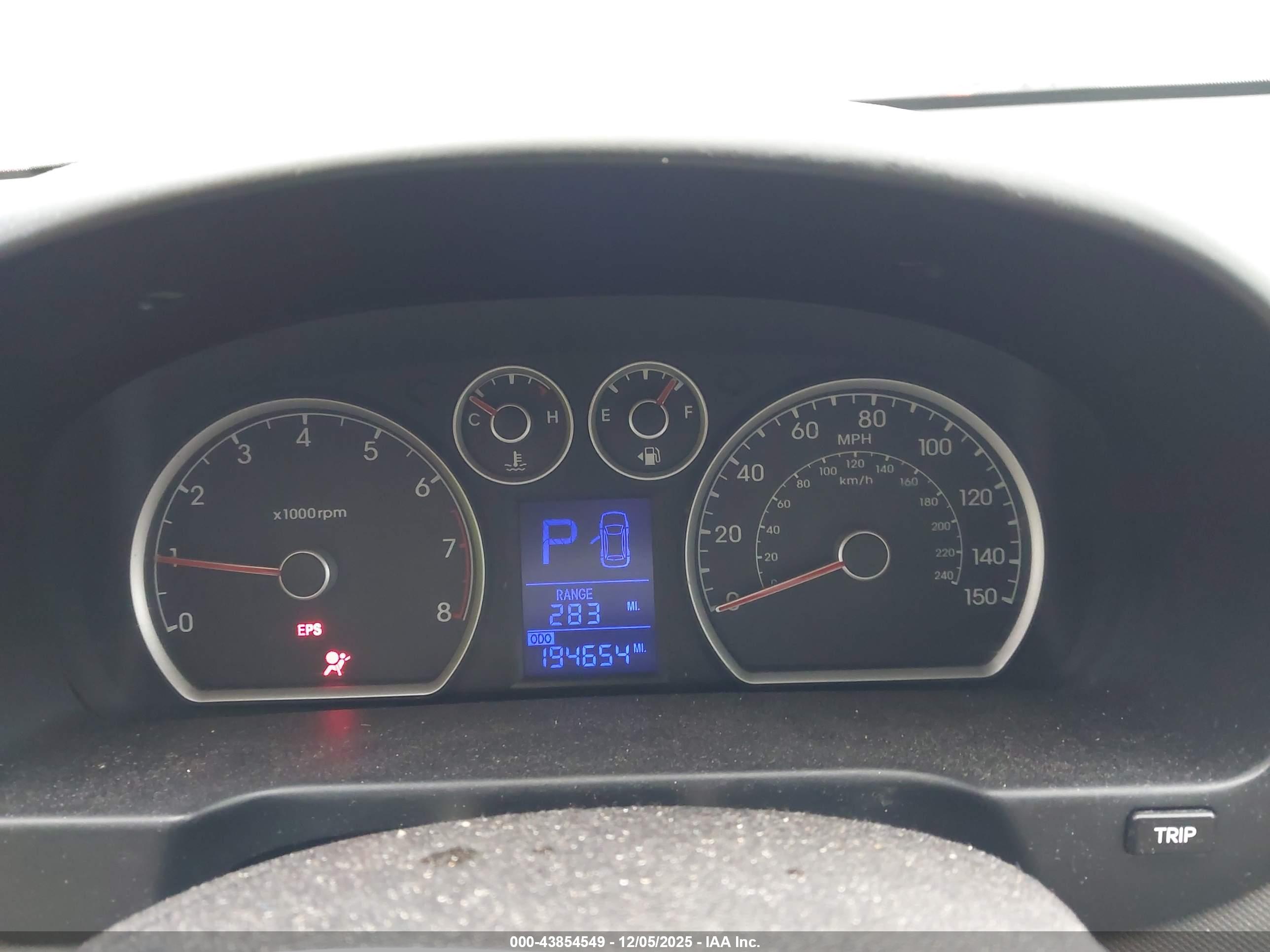HYUNDAI ELANTRA image 7