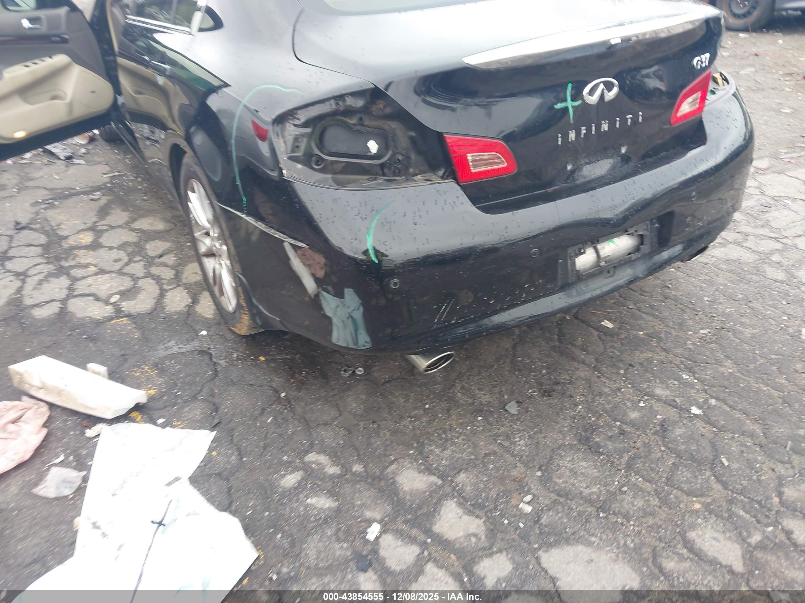 INFINITI G37 image 6