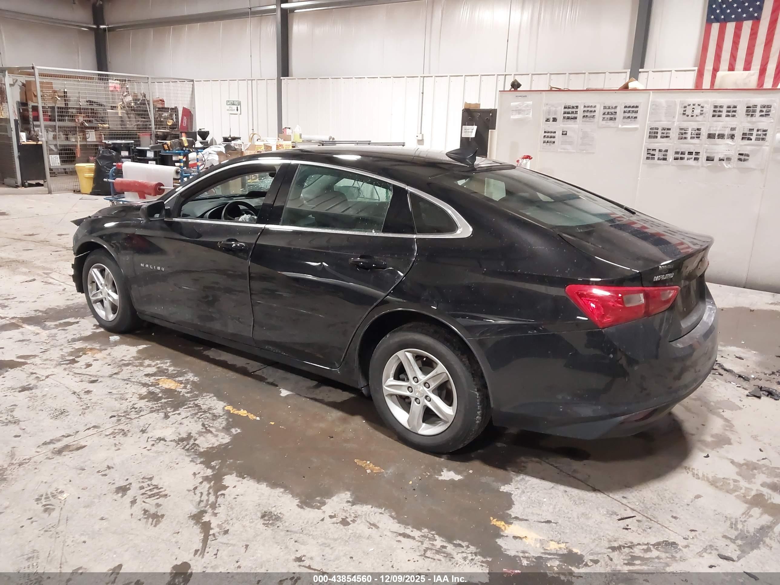 CHEVROLET MALIBU image 3