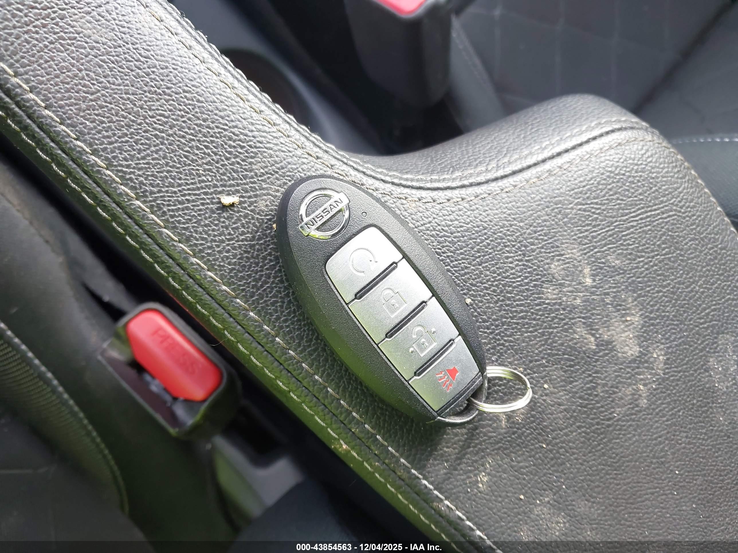 NISSAN KICKS image 11