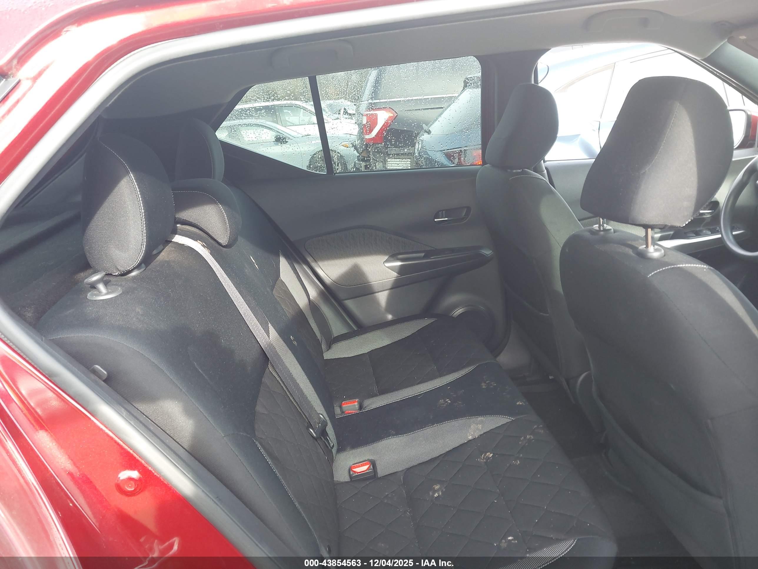 NISSAN KICKS image 8
