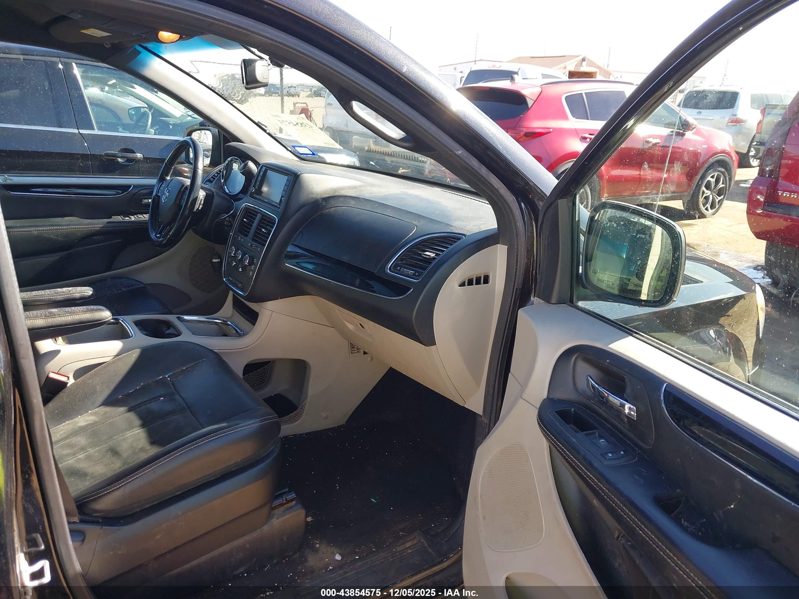 DODGE GRAND image 5