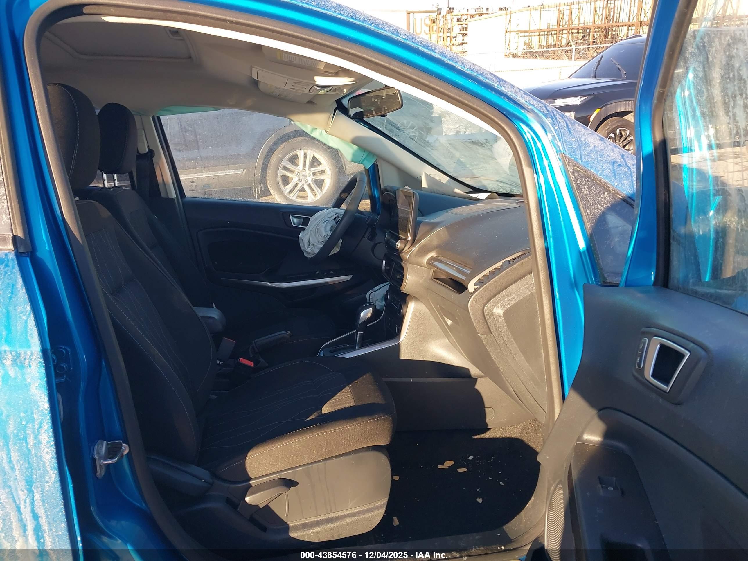 FORD ECOSPORT image 5