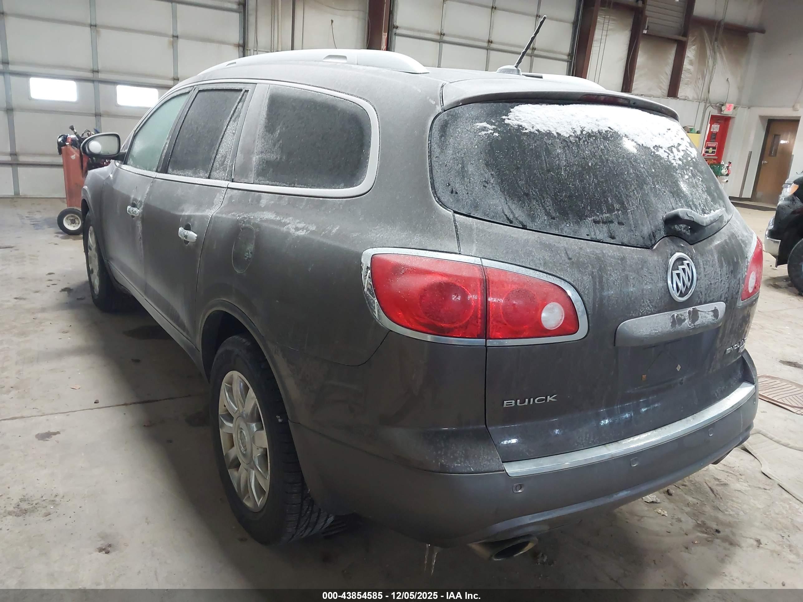 BUICK ENCLAVE image 3