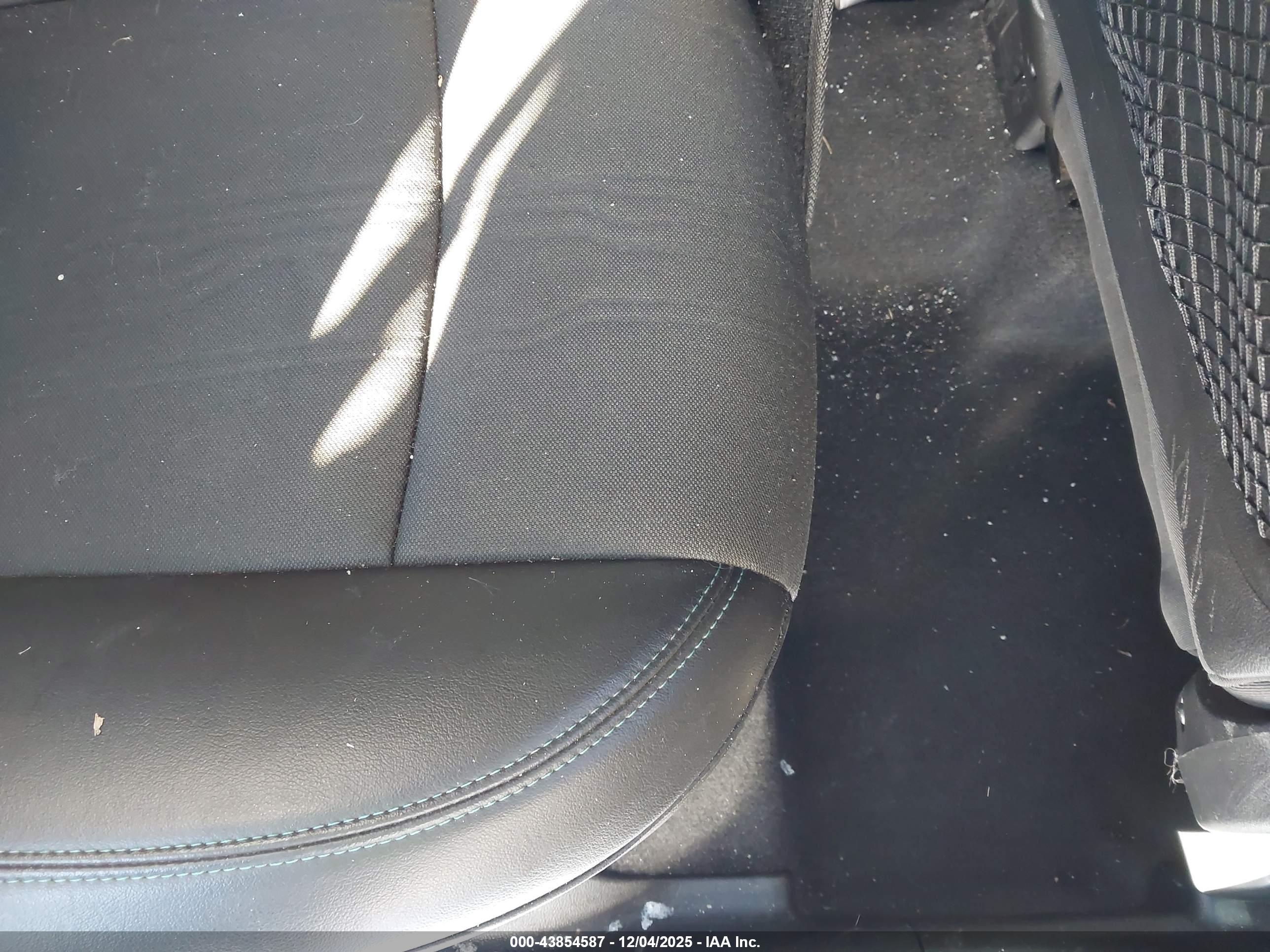 CHEVROLET TRAX image 8